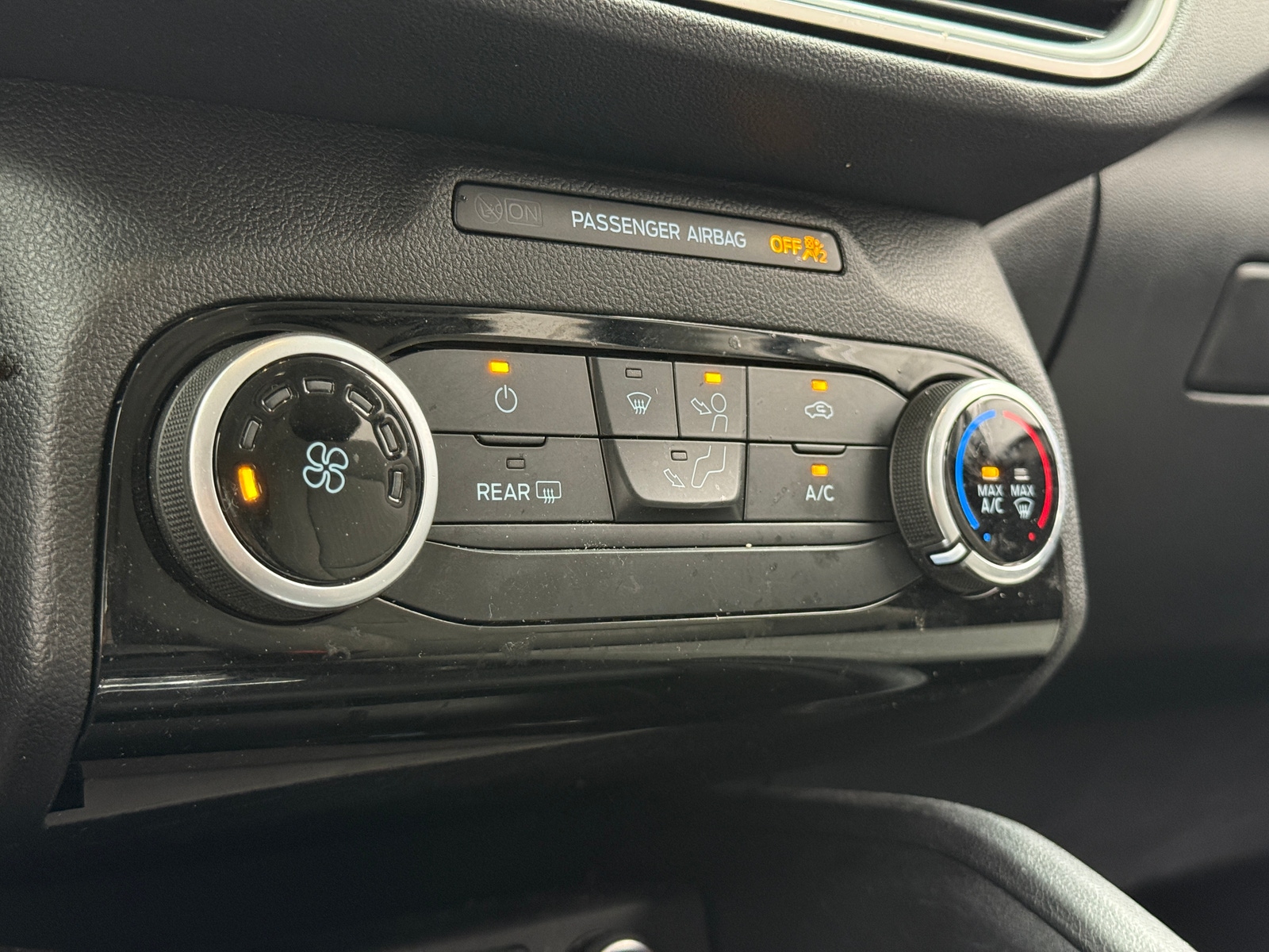 Thumbnail: 2021 Ford Escape - 4