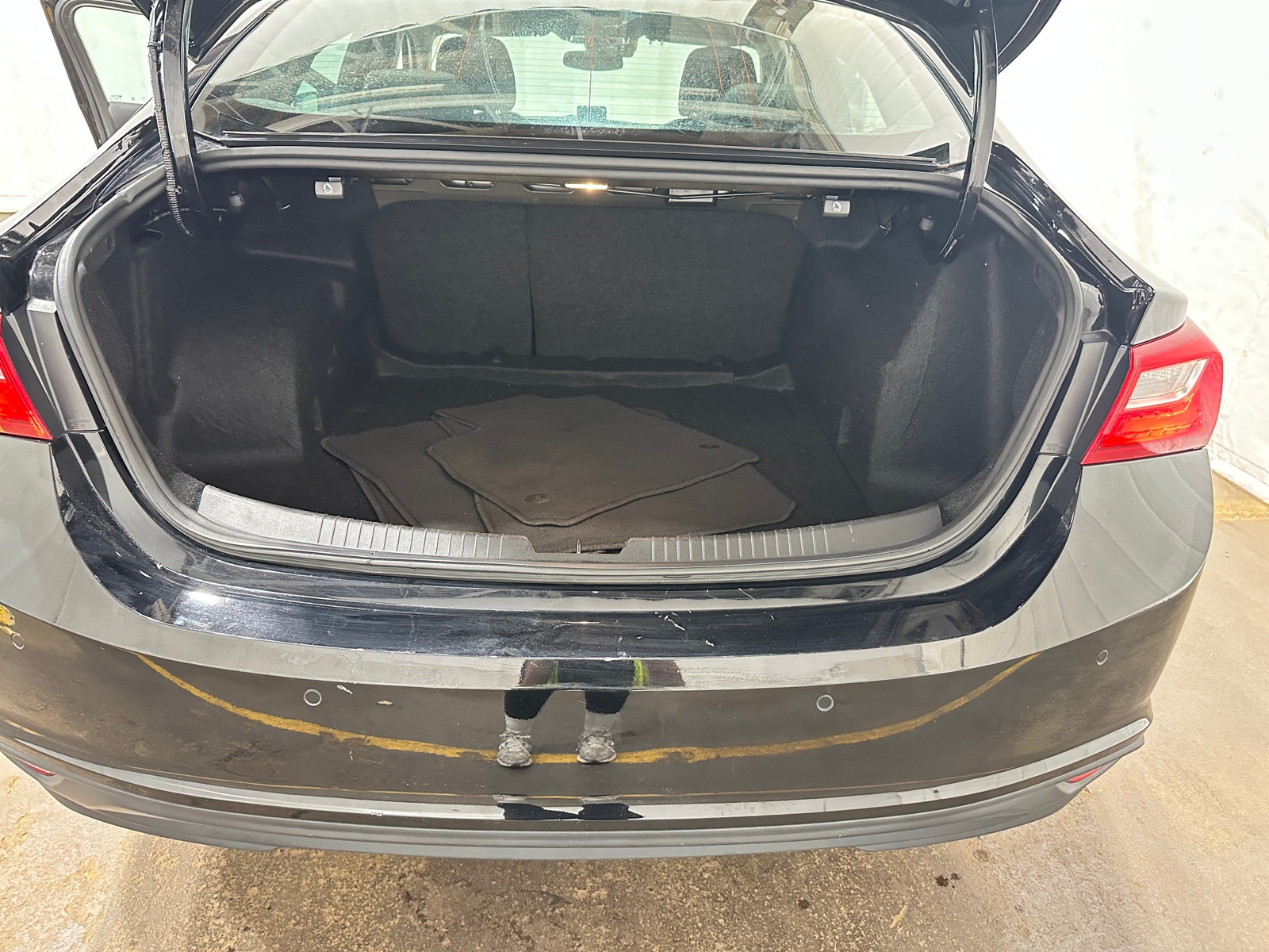 Thumbnail: 2024 Chevrolet Malibu - 7