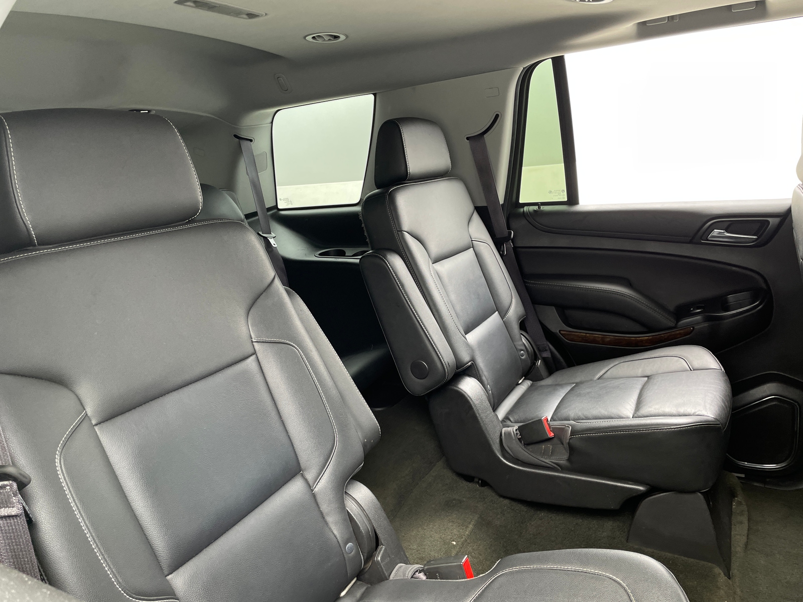 Thumbnail: 2017 Chevrolet Tahoe - 5