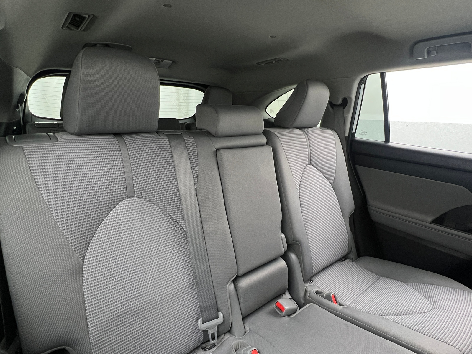 Thumbnail: 2022 Toyota Highlander - 6