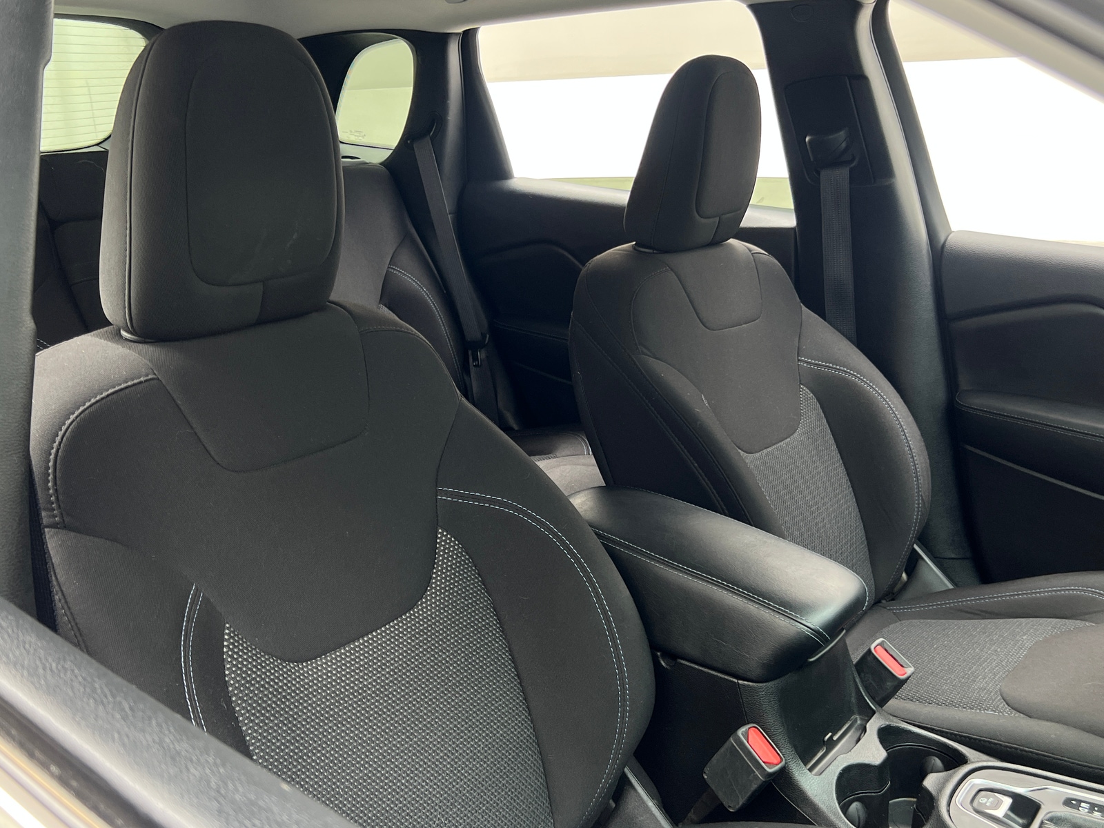 Thumbnail: 2019 Jeep Cherokee - 2