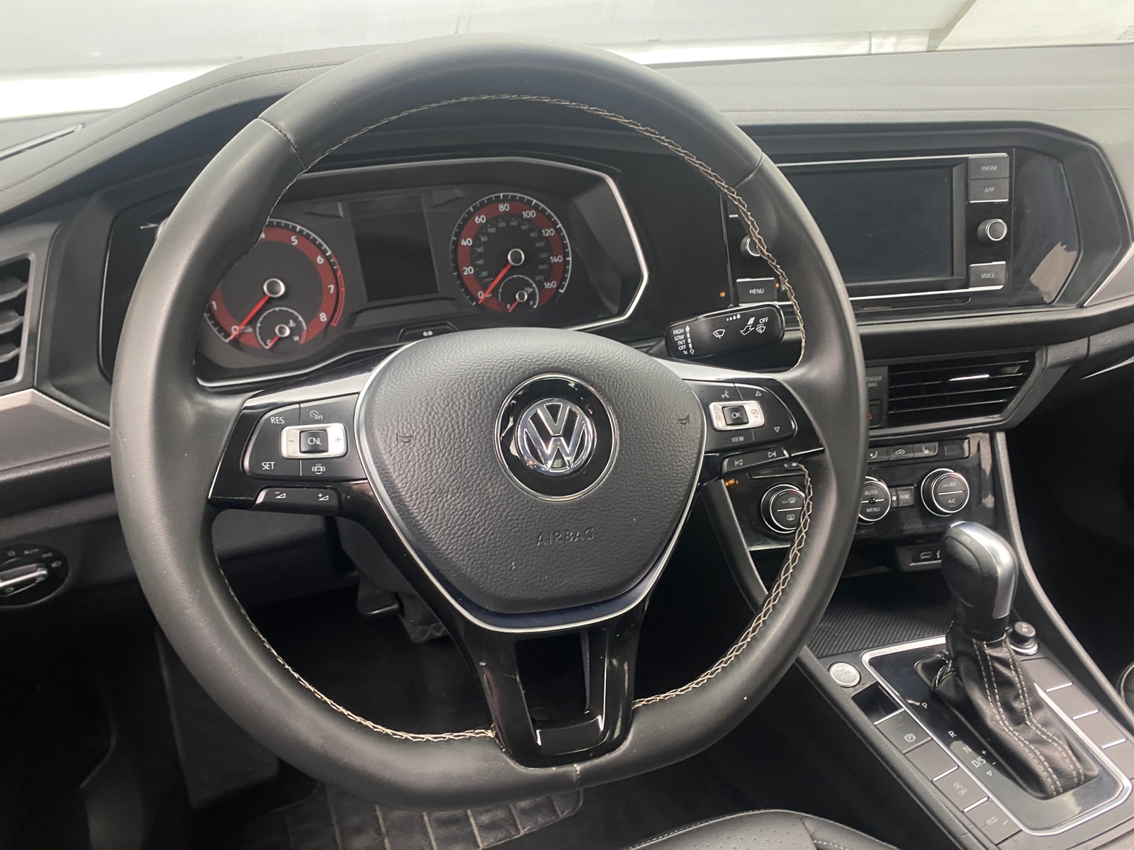 Thumbnail: 2021 Volkswagen Jetta - 4