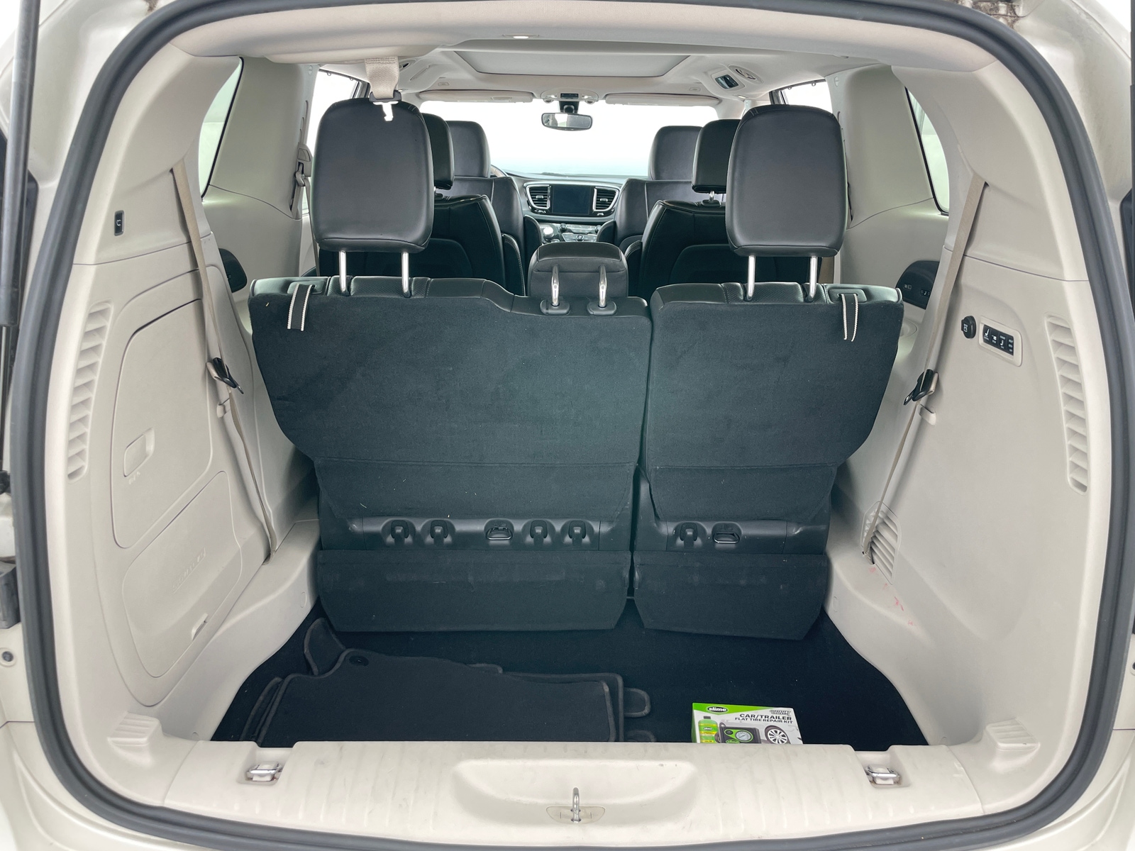 Thumbnail: 2019 Chrysler Pacifica - 6