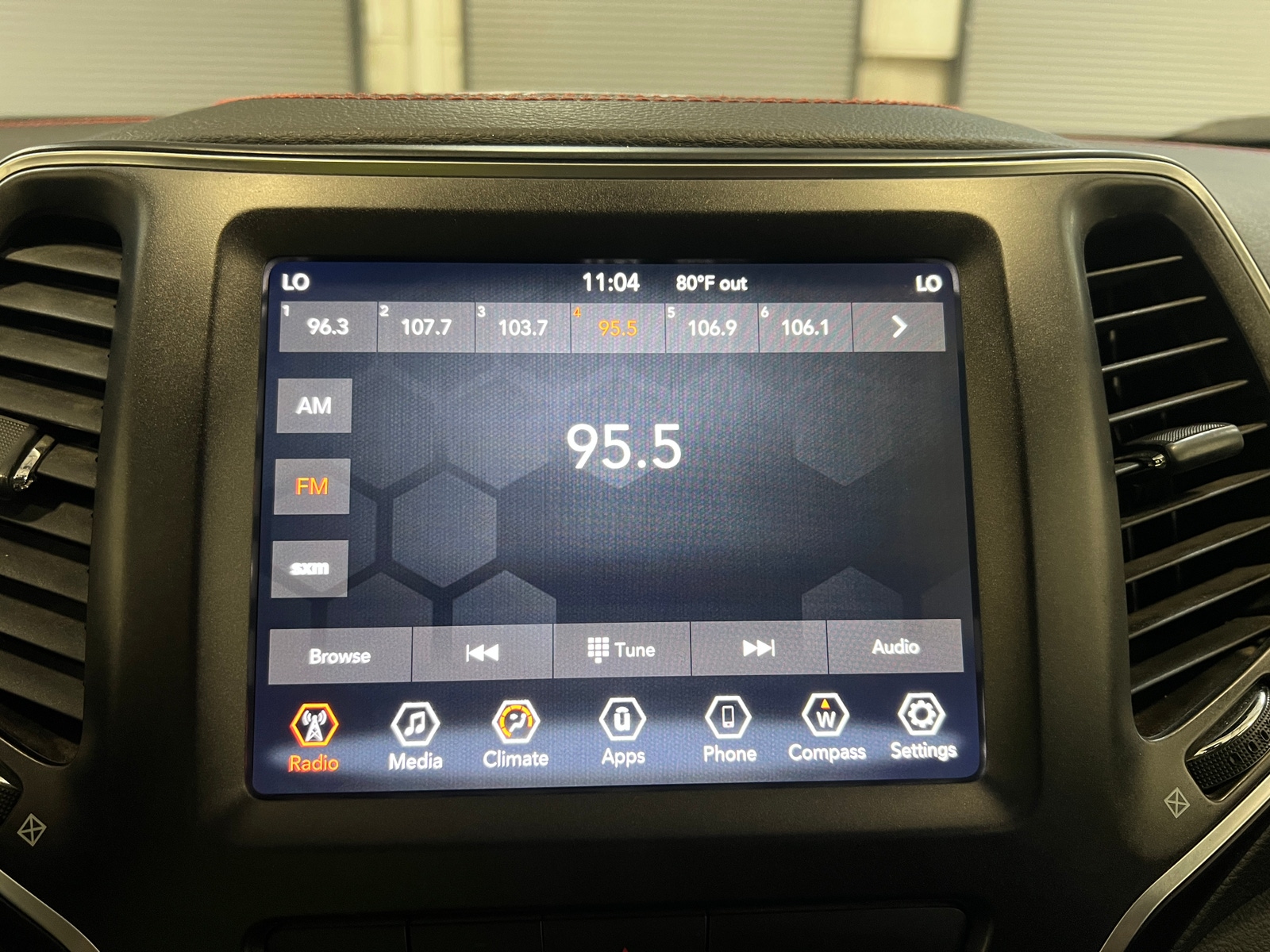 Thumbnail: 2019 Jeep Cherokee - 4