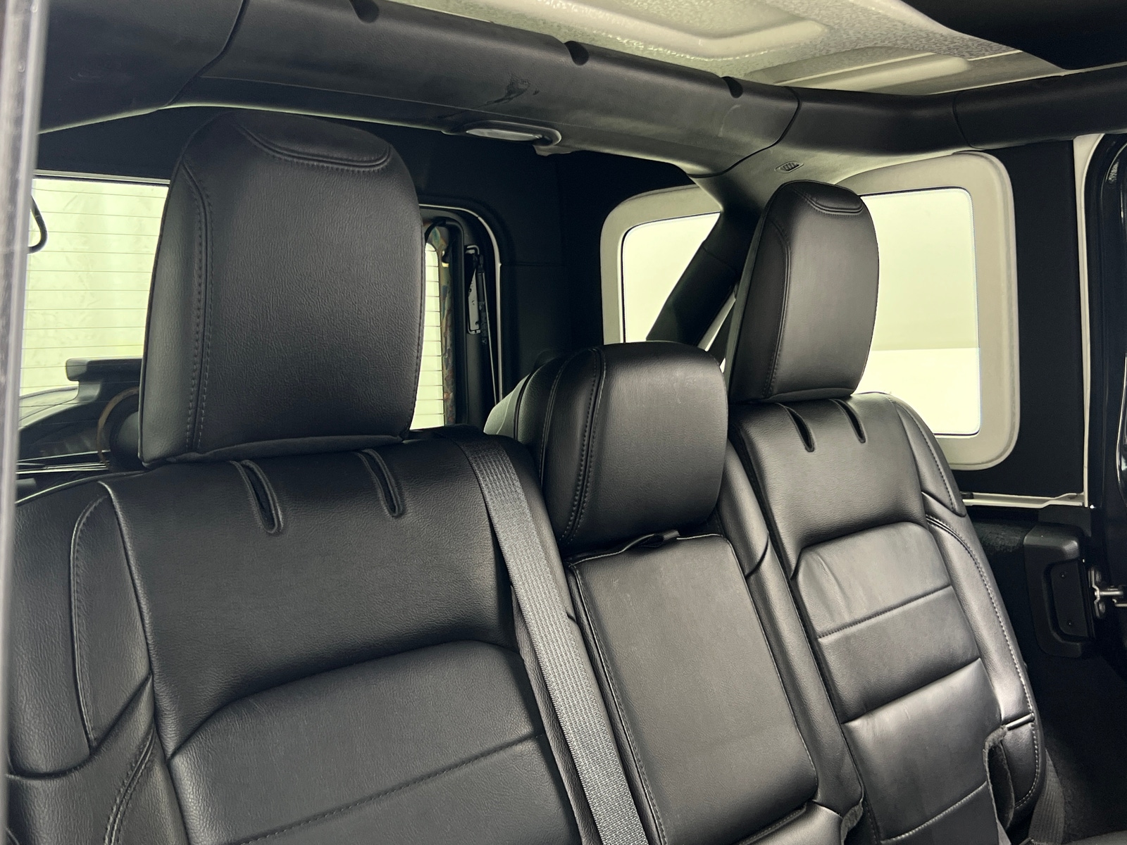 Thumbnail: 2021 Jeep Wrangler - 5