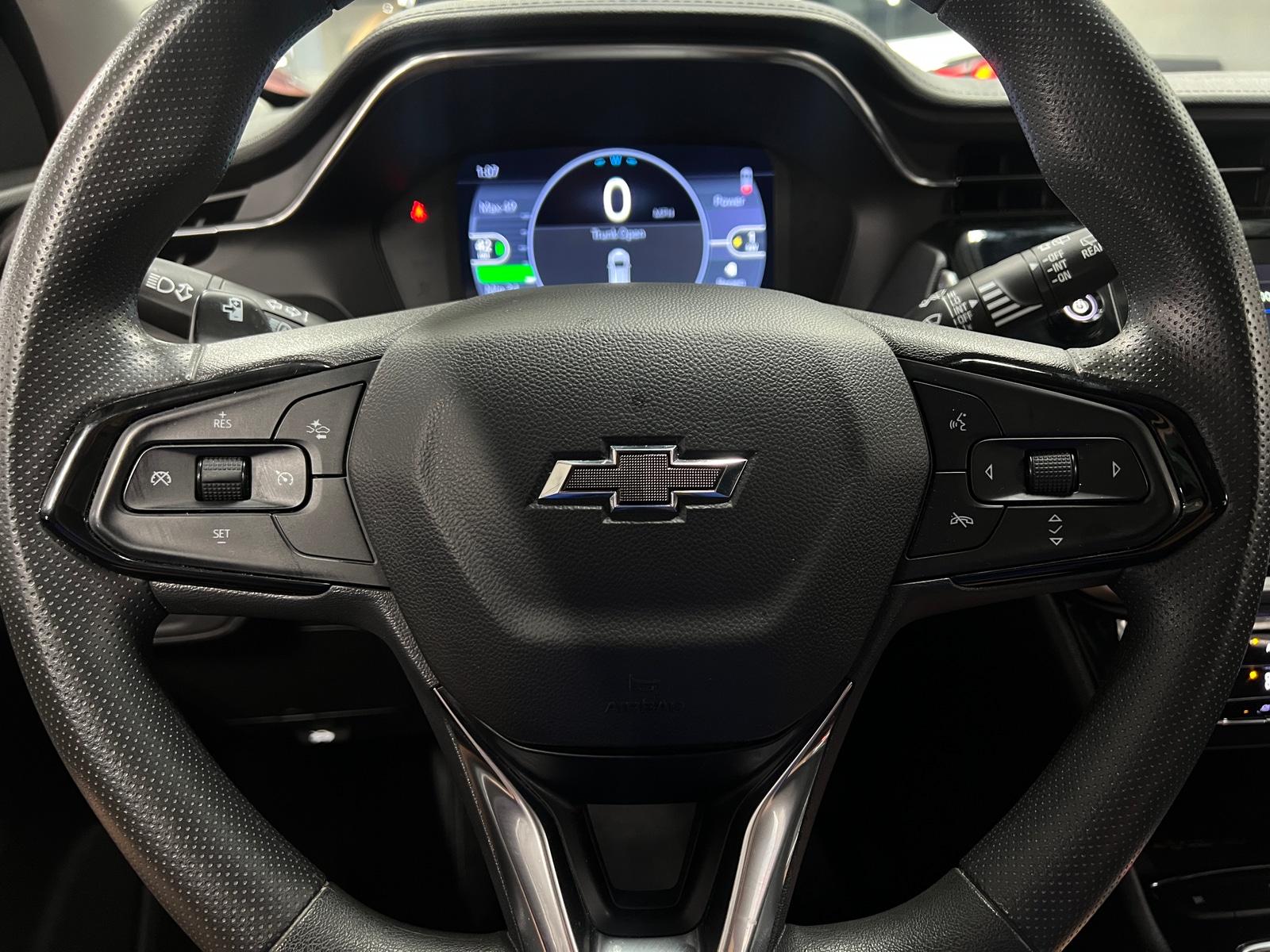 Thumbnail: 2023 Chevrolet Bolt EUV - 5