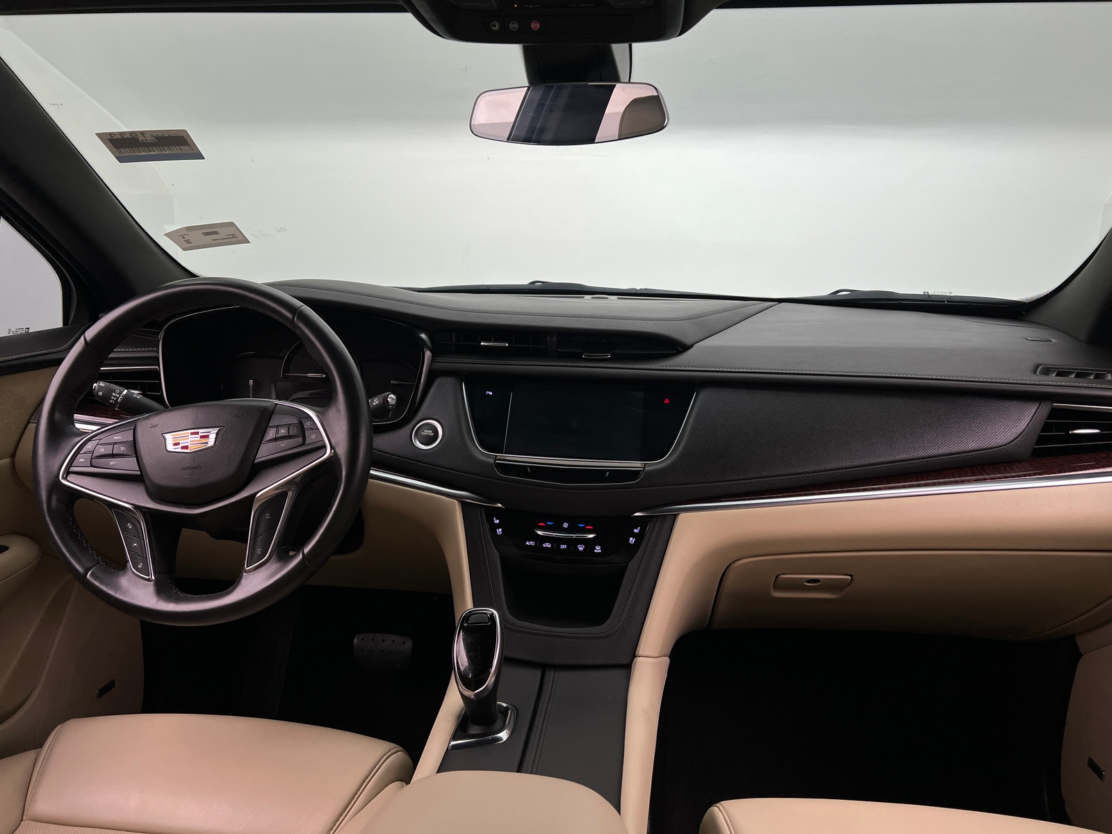 Thumbnail: 2019 Cadillac XT5 - 2