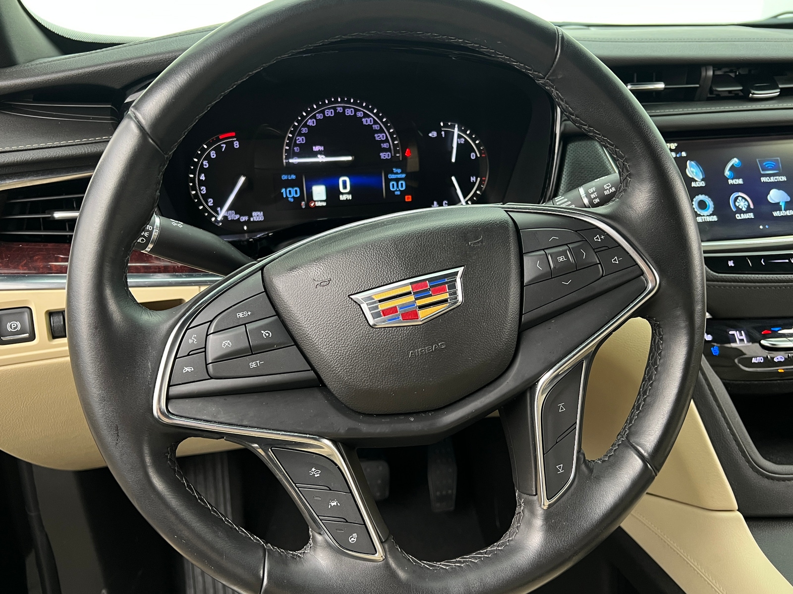 Thumbnail: 2019 Cadillac XT5 - 4