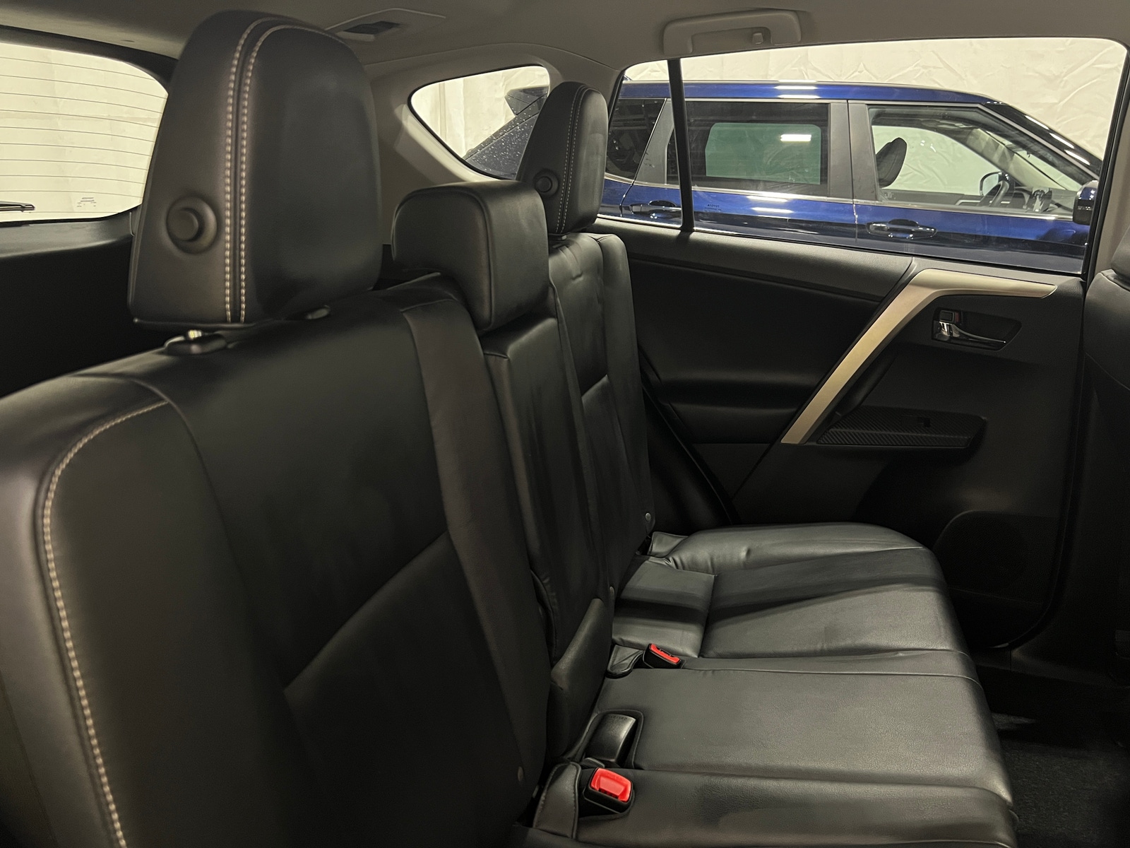 Thumbnail: 2015 Toyota RAV4 - 6