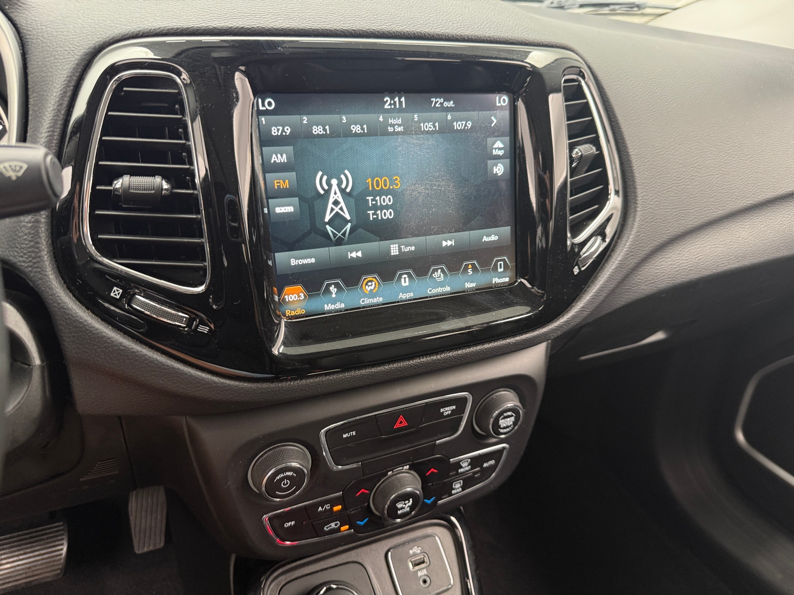 Thumbnail: 2018 Jeep Compass - 3