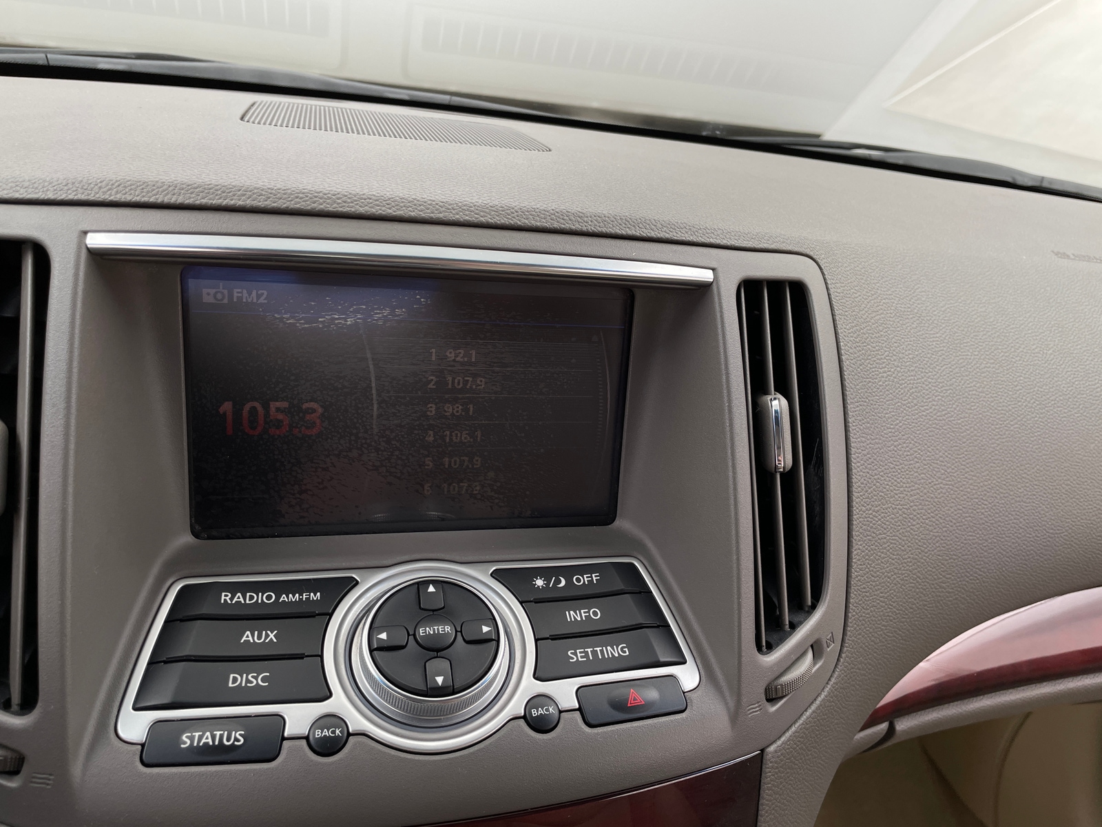 Thumbnail: 2010 INFINITI G37 - 3