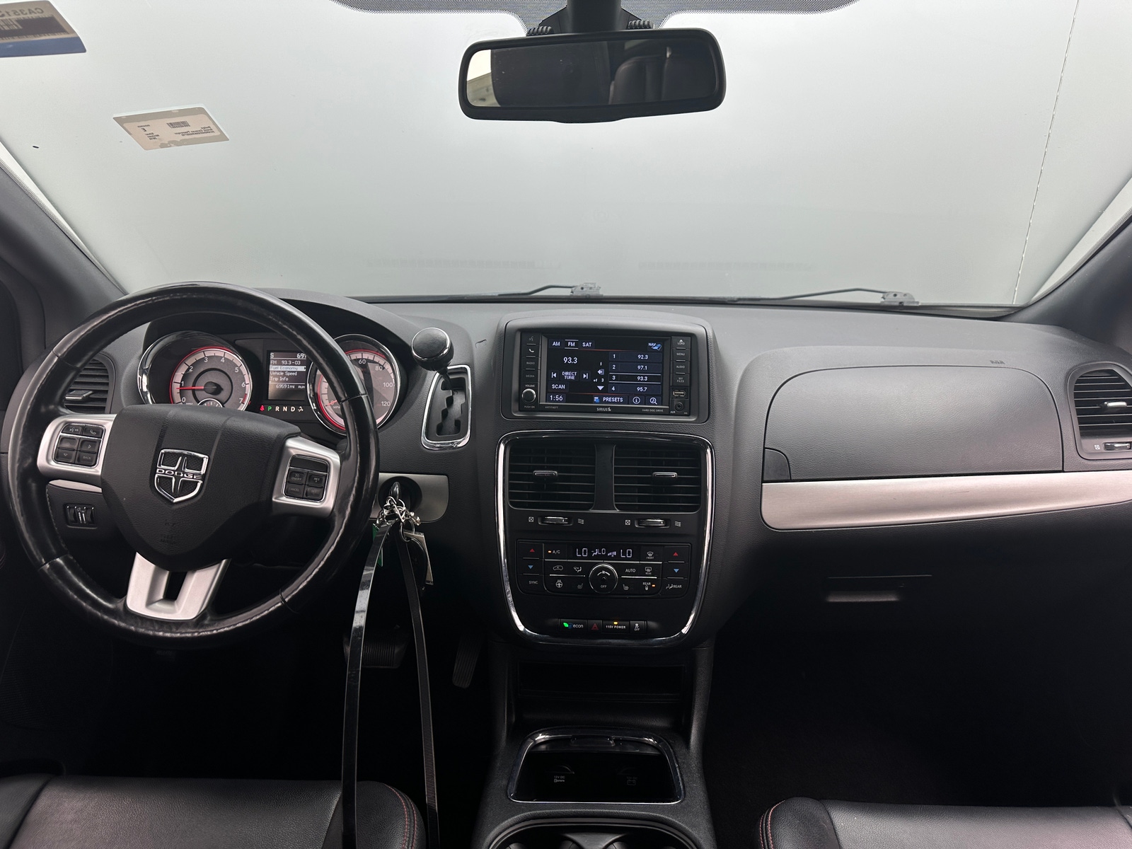 Thumbnail: 2019 Dodge Grand Caravan - 2