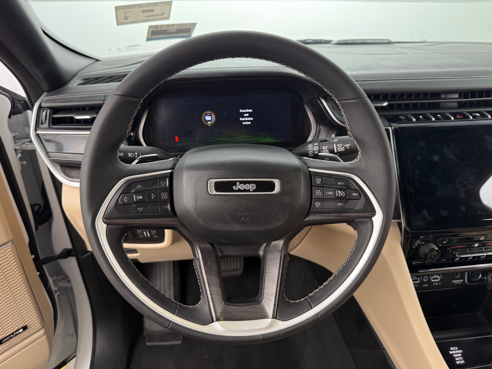 Thumbnail: 2022 Jeep Grand Cherokee - 4