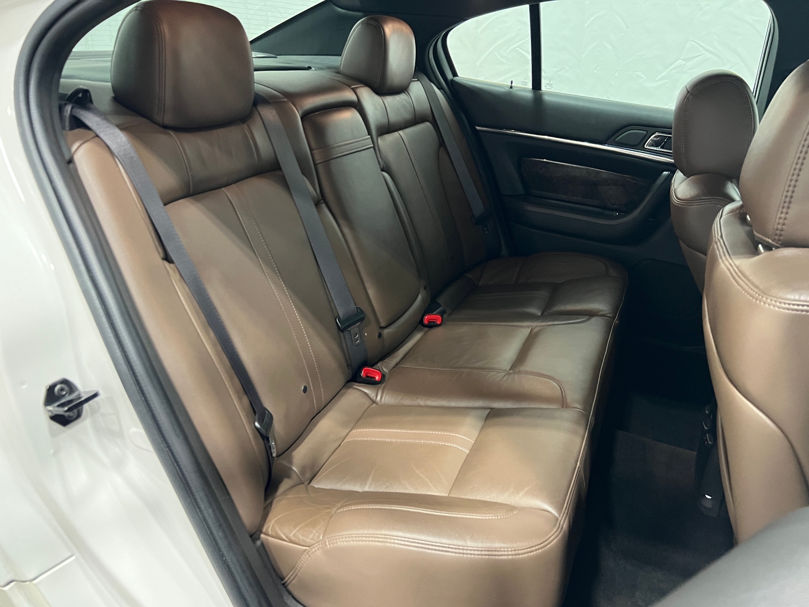 Thumbnail: 2014 Lincoln MKS - 5
