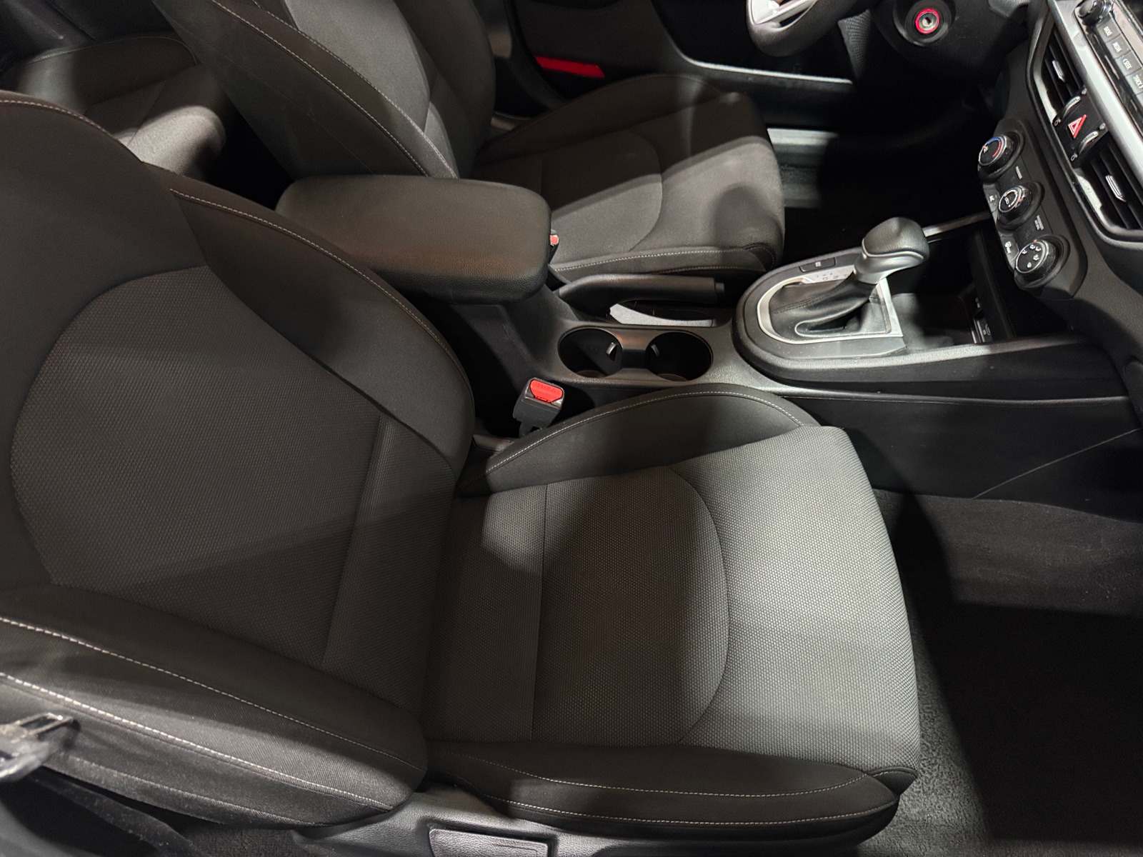 Thumbnail: 2023 Kia Forte - 2