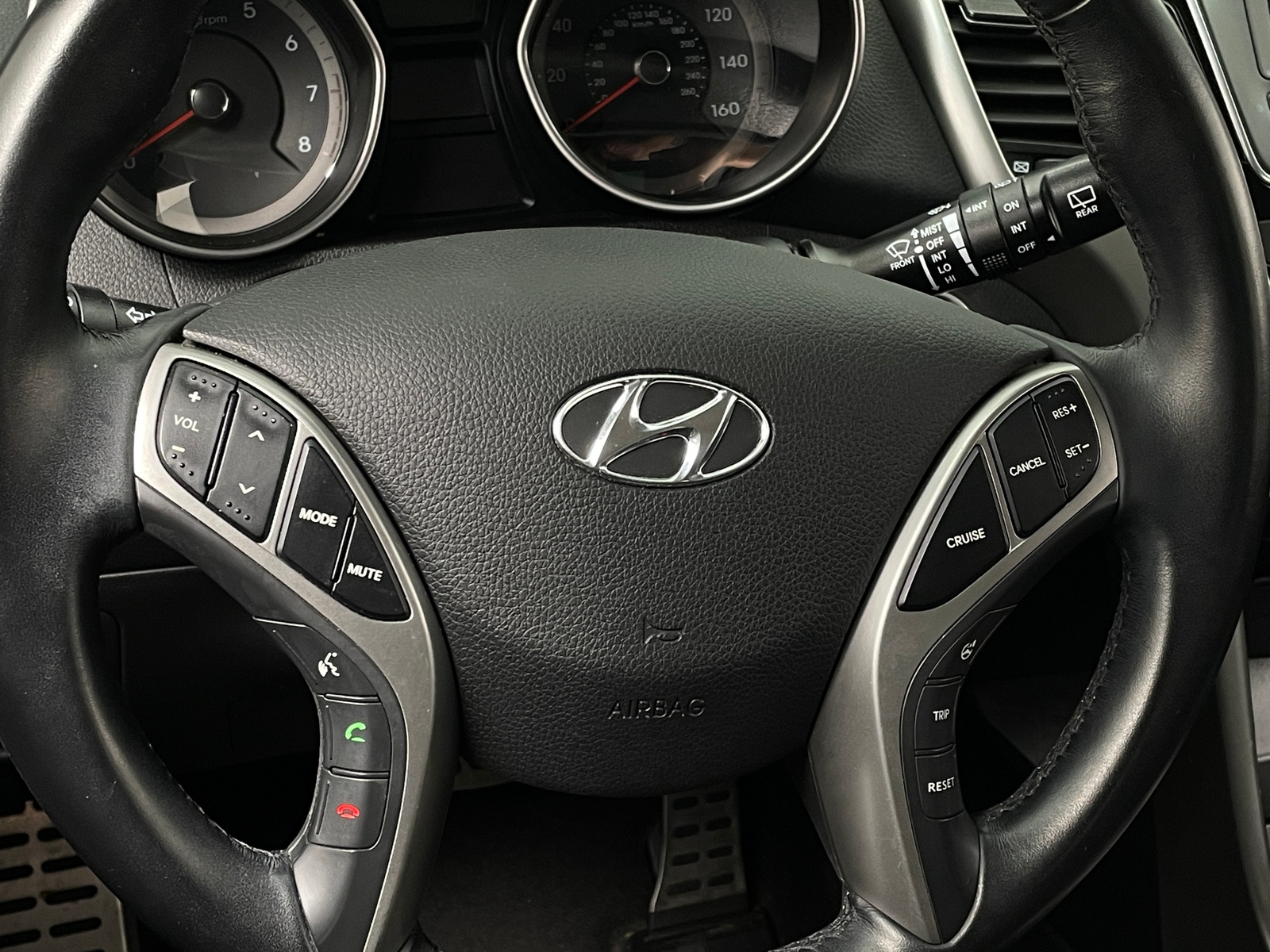 Thumbnail: 2016 Hyundai Elantra - 5