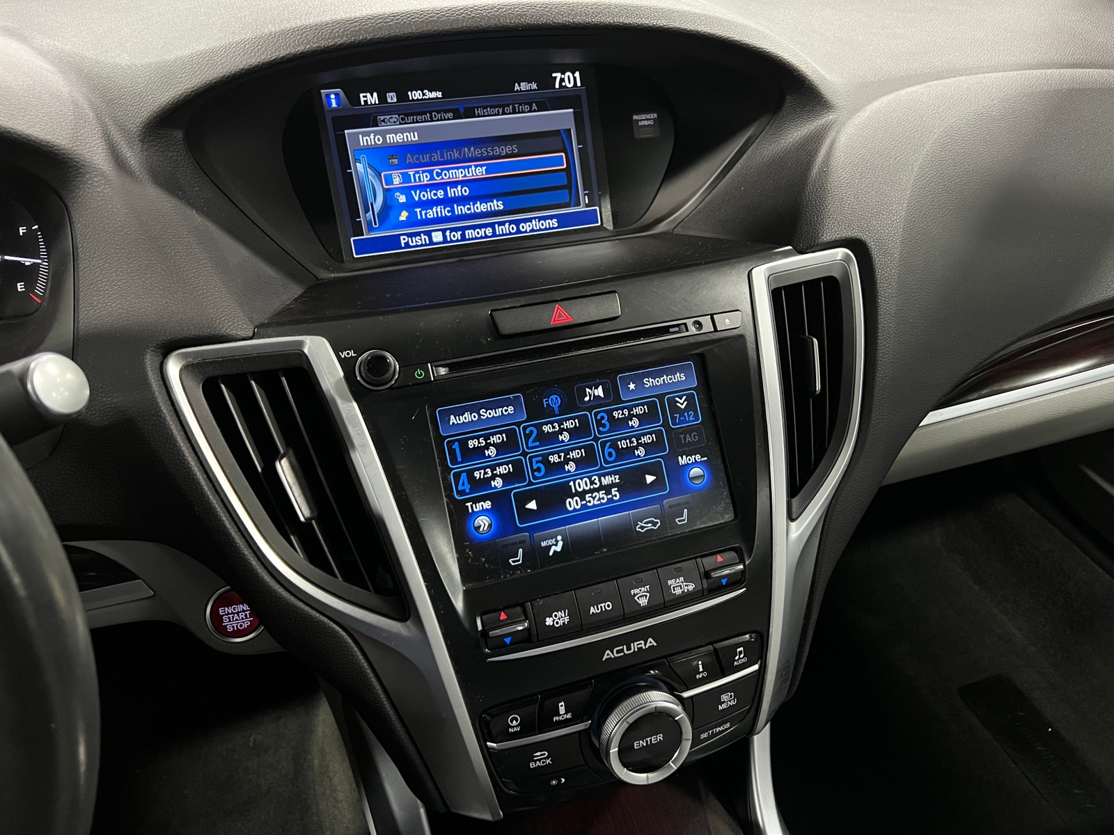 Thumbnail: 2015 Acura TLX - 3
