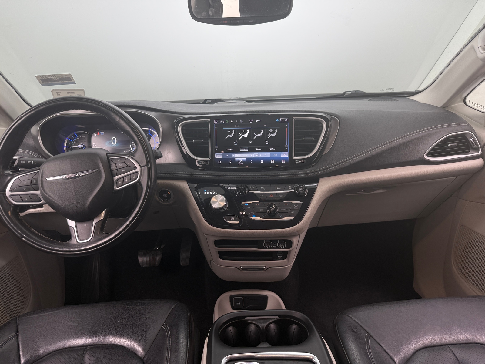 Thumbnail: 2022 Chrysler Pacifica - 2