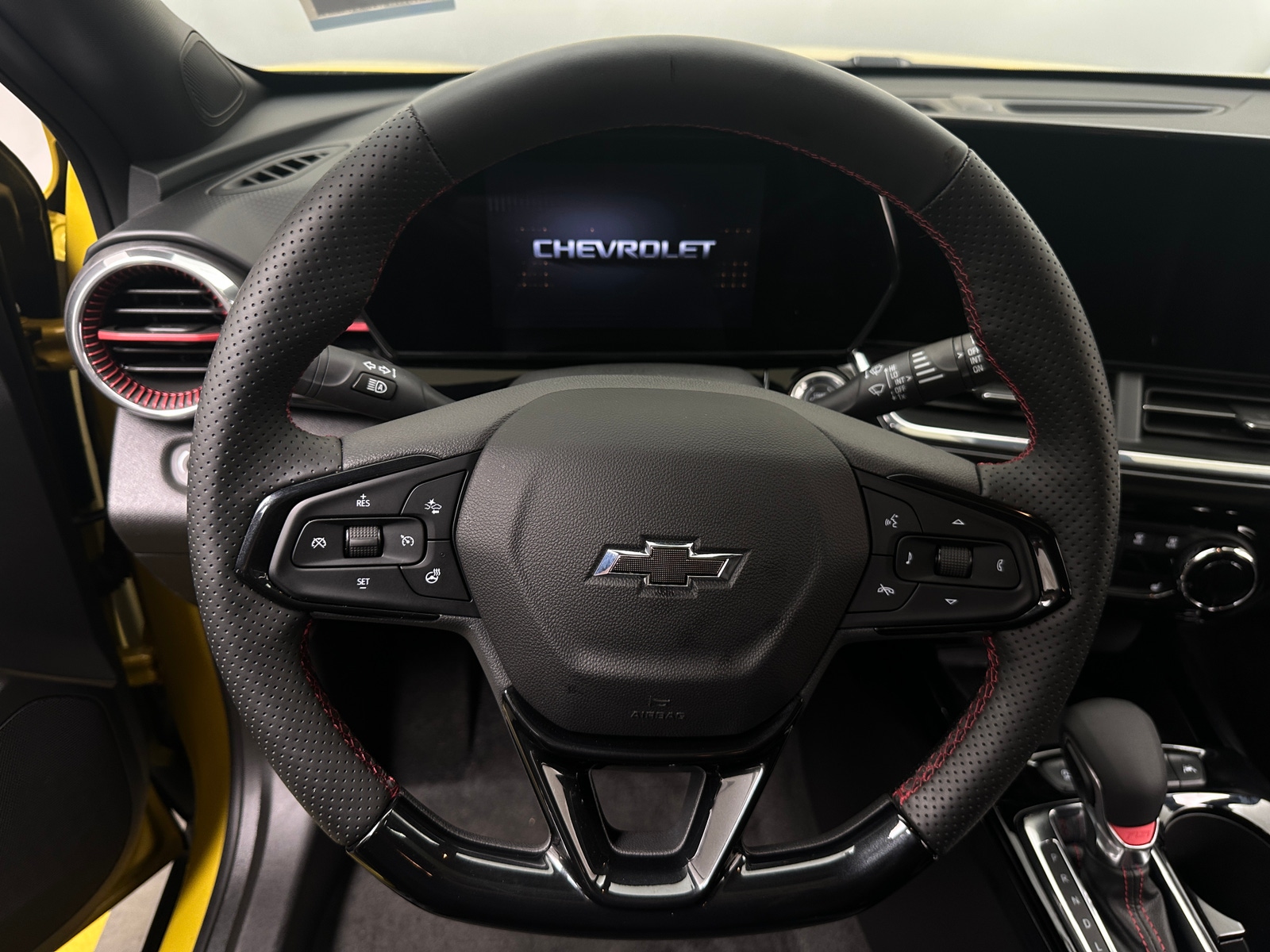 Thumbnail: 2025 Chevrolet Trax - 5