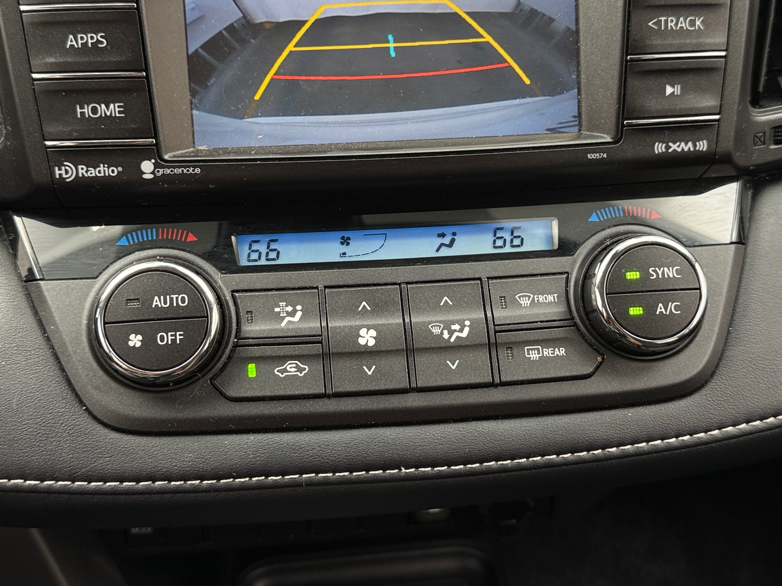 Thumbnail: 2018 Toyota RAV4 - 4