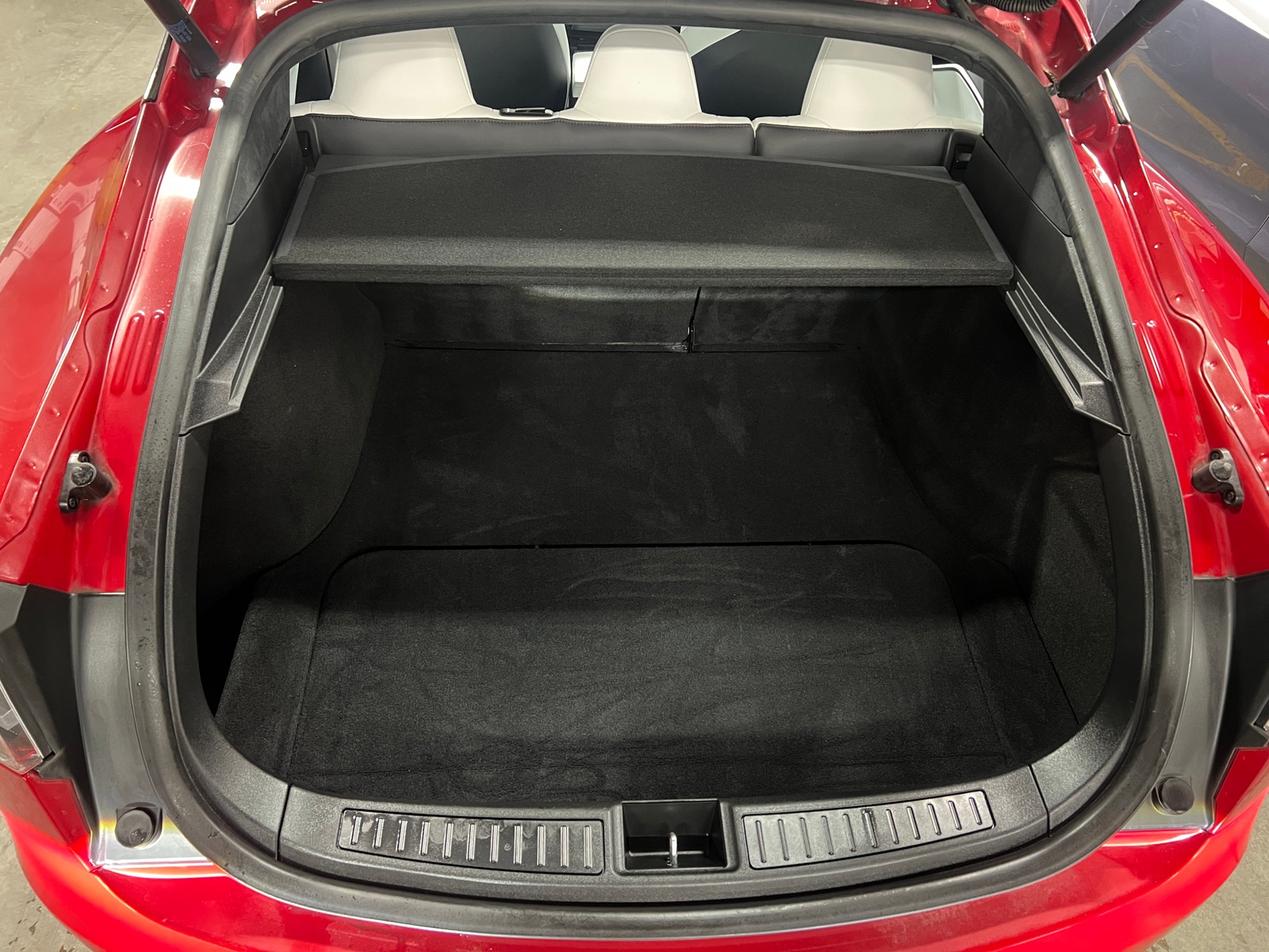 Thumbnail: 2018 Tesla Model S - 6