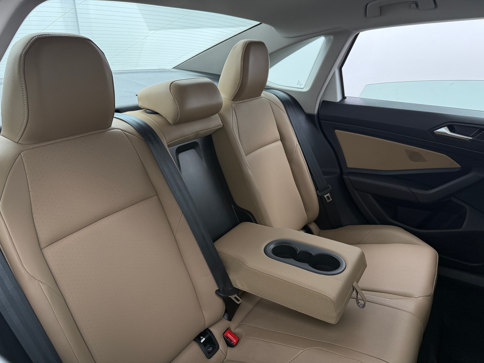 Thumbnail: 2019 Volkswagen Jetta - 5