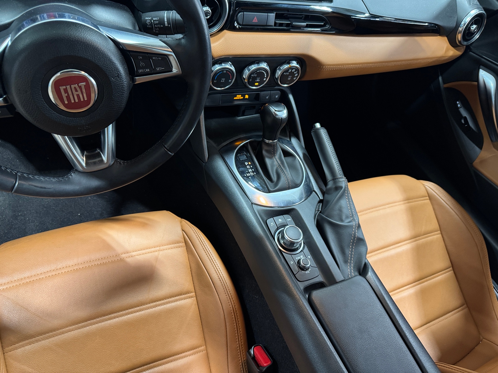 Thumbnail: 2019 Fiat 124 Spider - 2