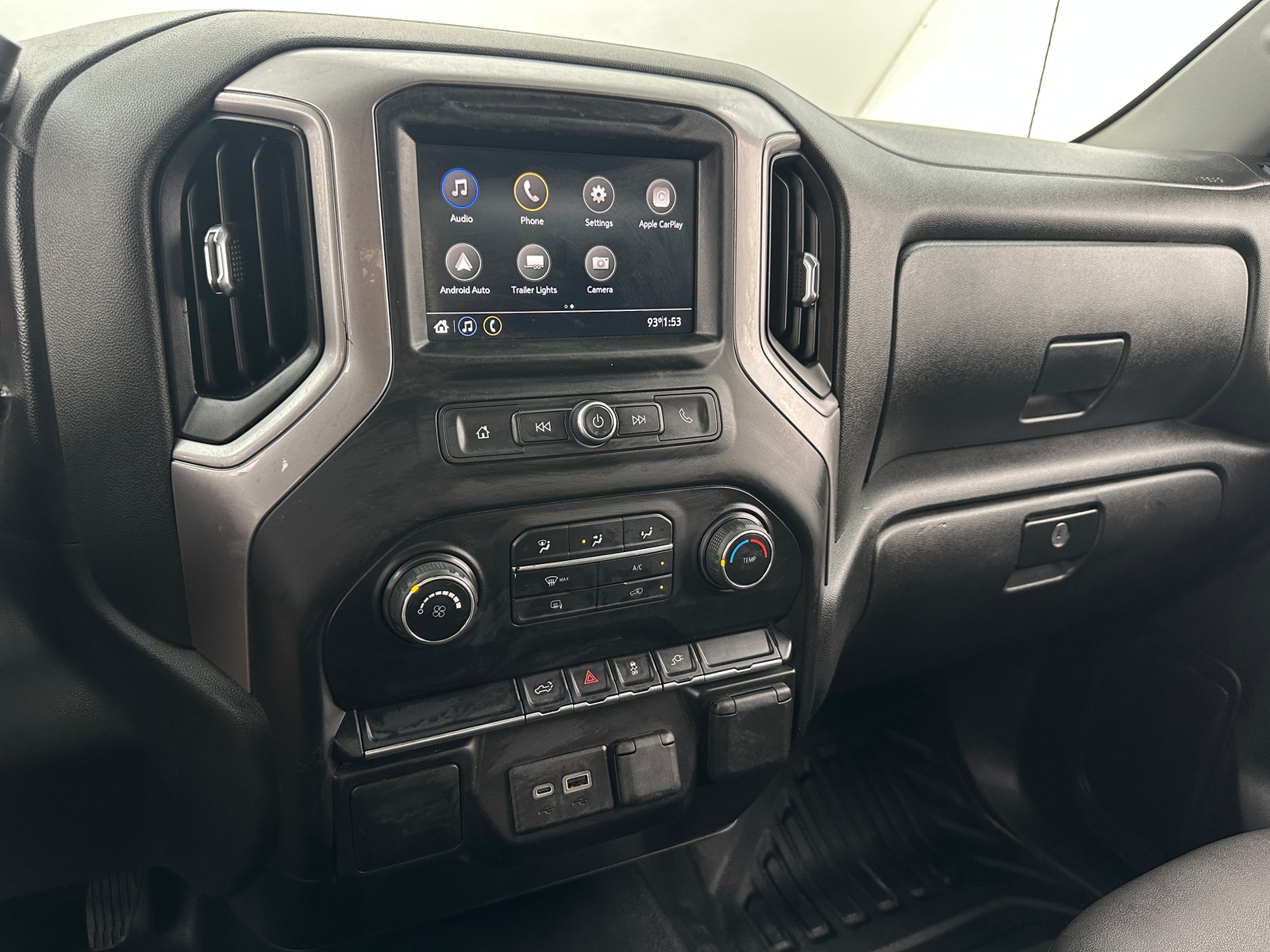 Thumbnail: 2021 Chevrolet Silverado 1500 - 3