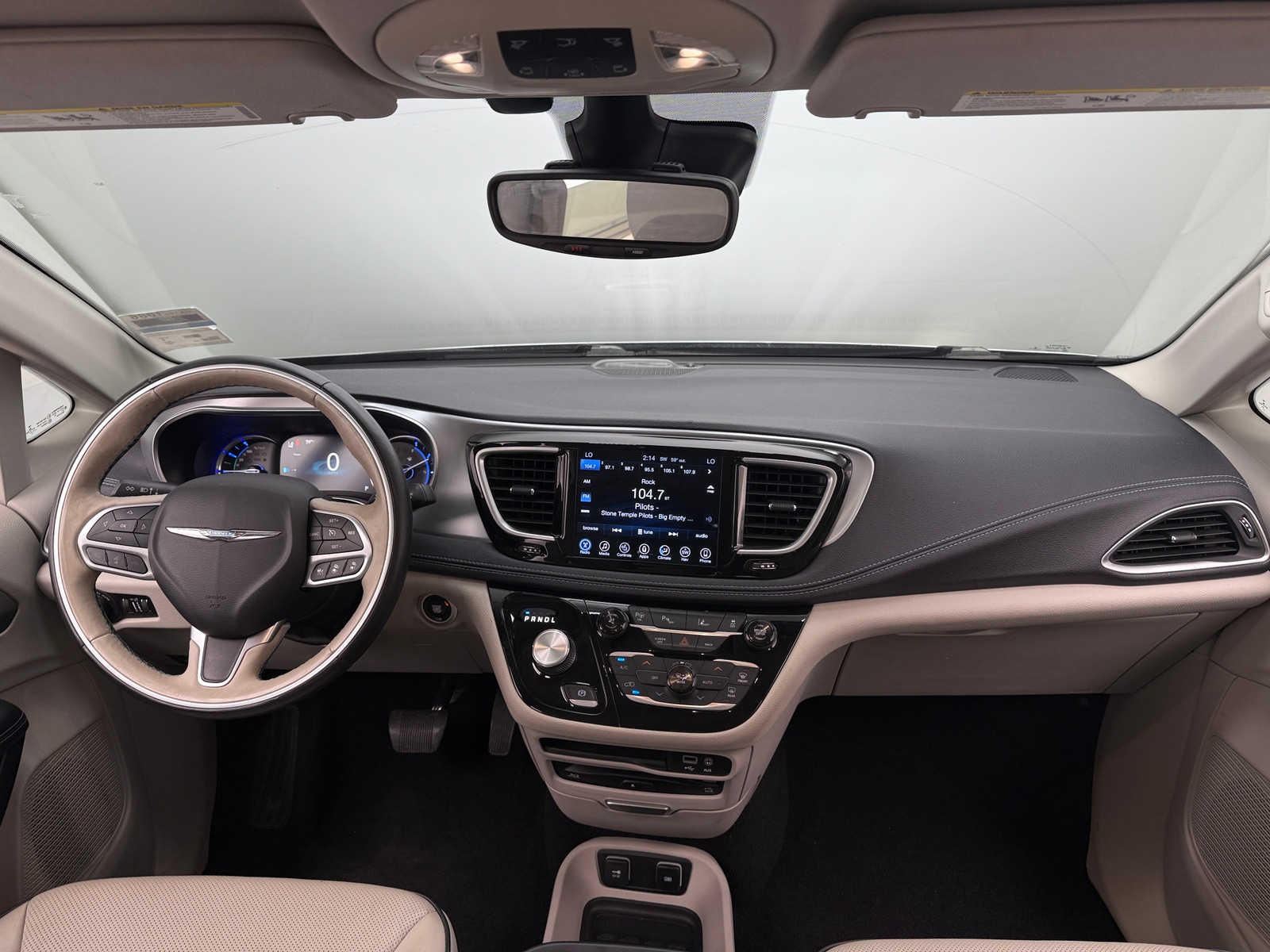 Thumbnail: 2017 Chrysler Pacifica - 2