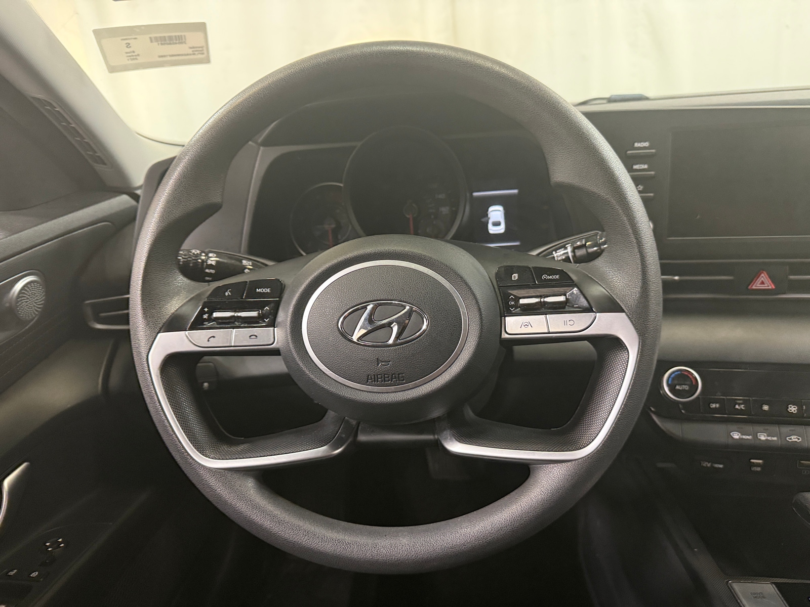 Thumbnail: 2021 Hyundai Elantra - 5