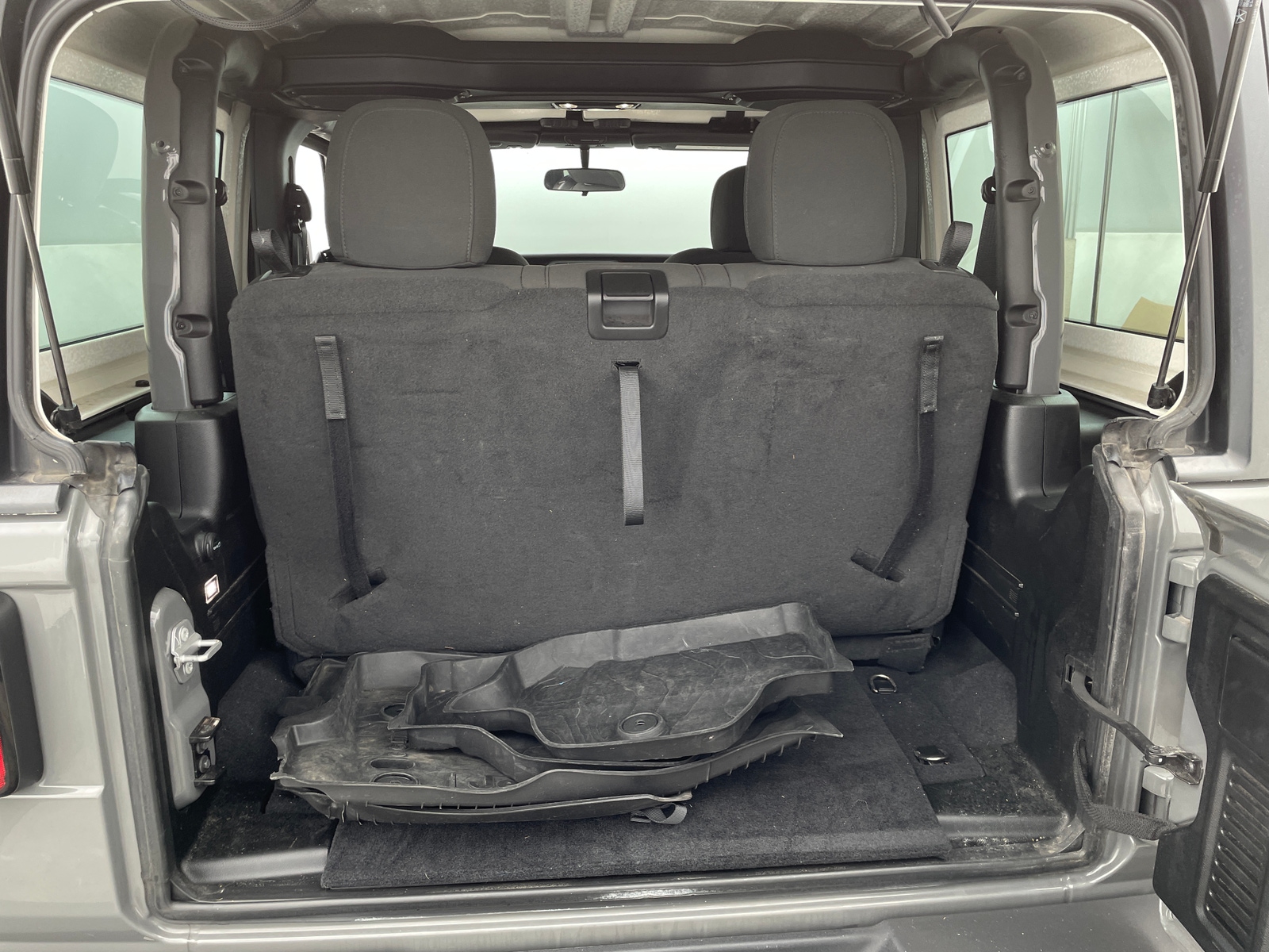 Thumbnail: 2020 Jeep Wrangler - 7