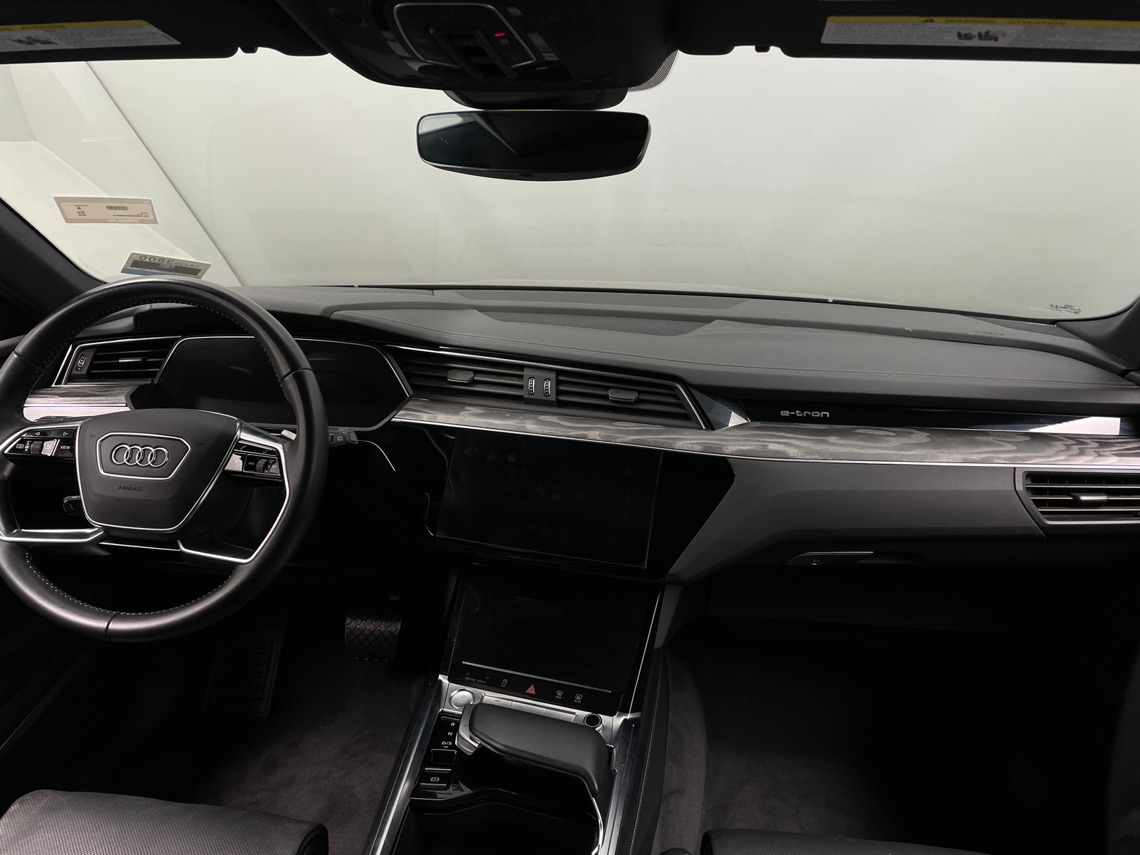Thumbnail: 2019 Audi e-tron - 2