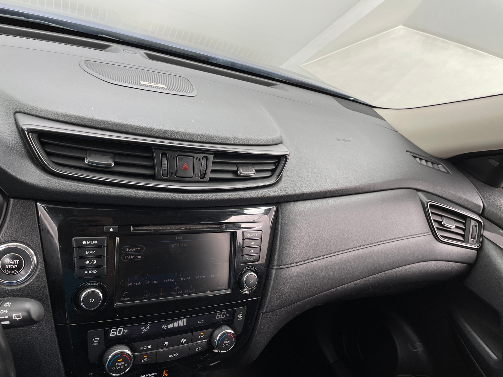Thumbnail: 2019 Nissan Rogue - 4