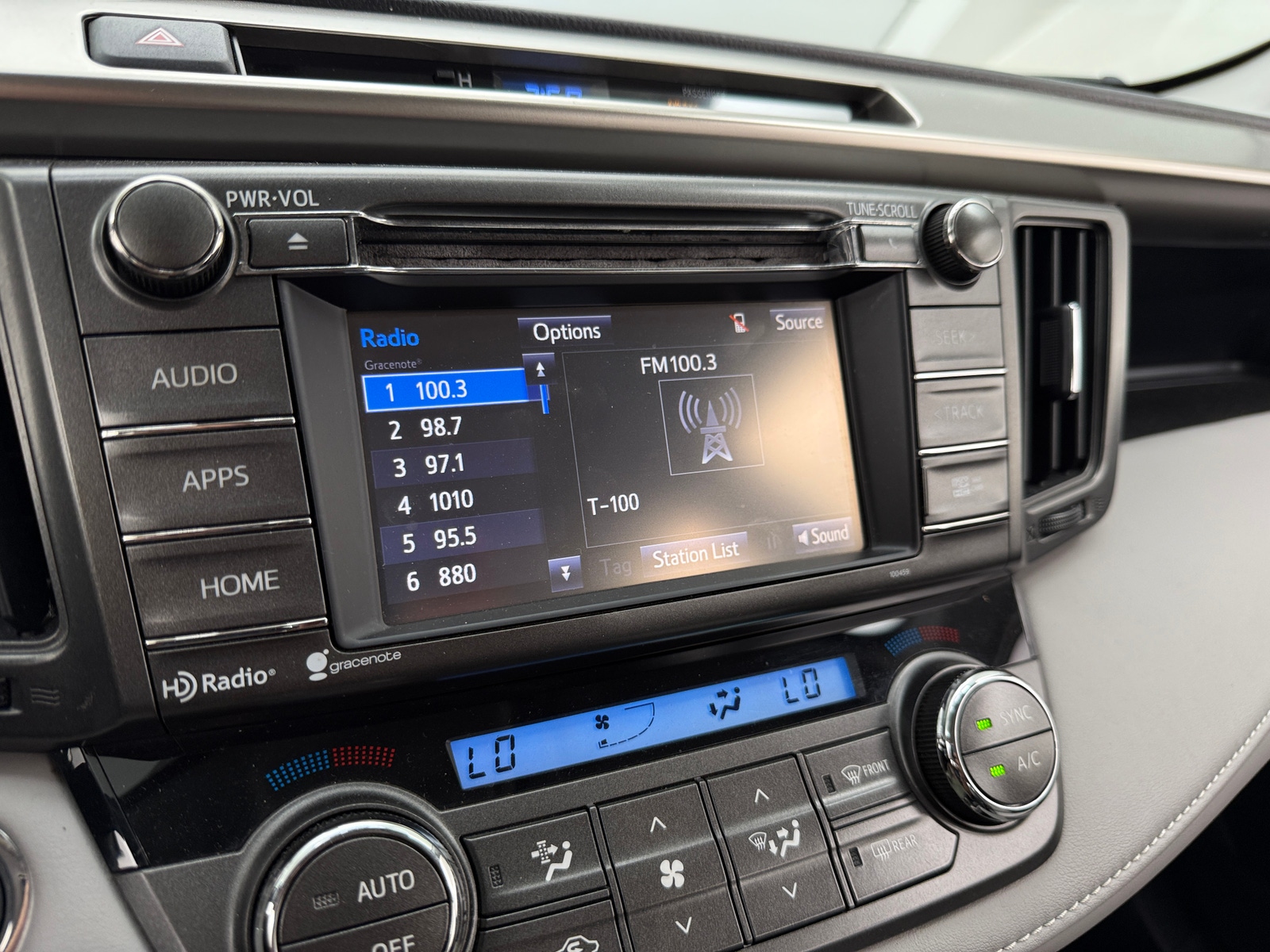 Thumbnail: 2014 Toyota RAV4 - 3