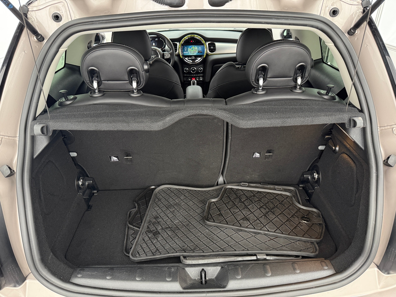 Thumbnail: 2022 MINI Cooper Hardtop - 6