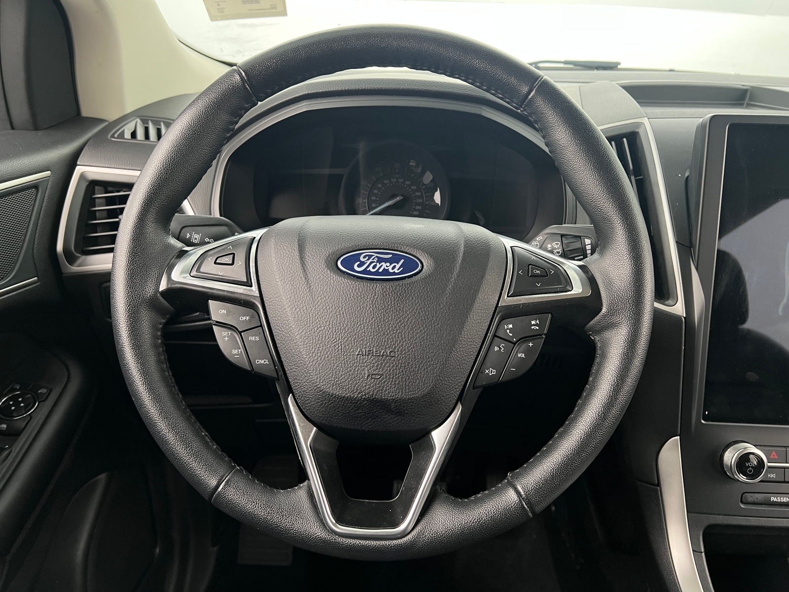 Thumbnail: 2024 Ford Edge - 4
