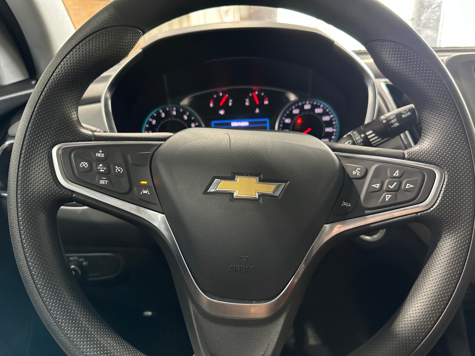 Thumbnail: 2023 Chevrolet Equinox - 5