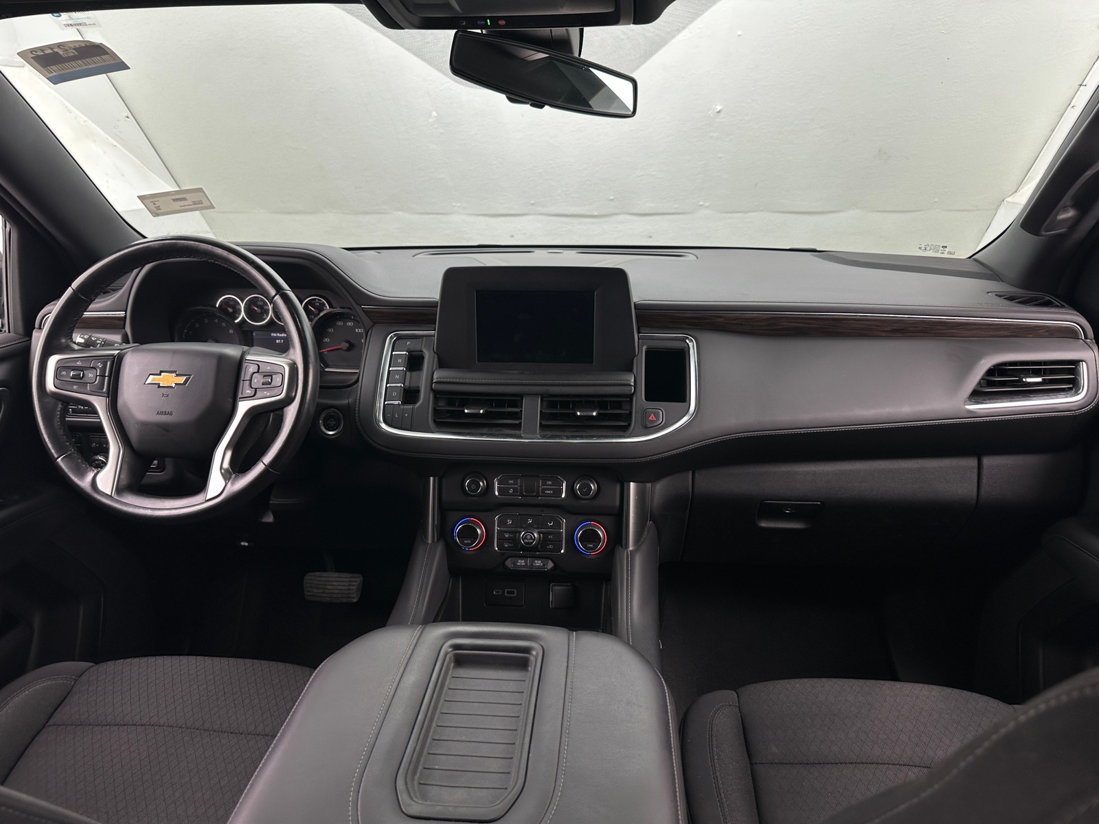 Thumbnail: 2022 Chevrolet Suburban - 3