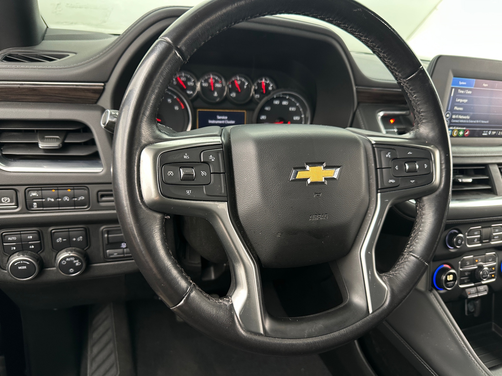 Thumbnail: 2022 Chevrolet Suburban - 5