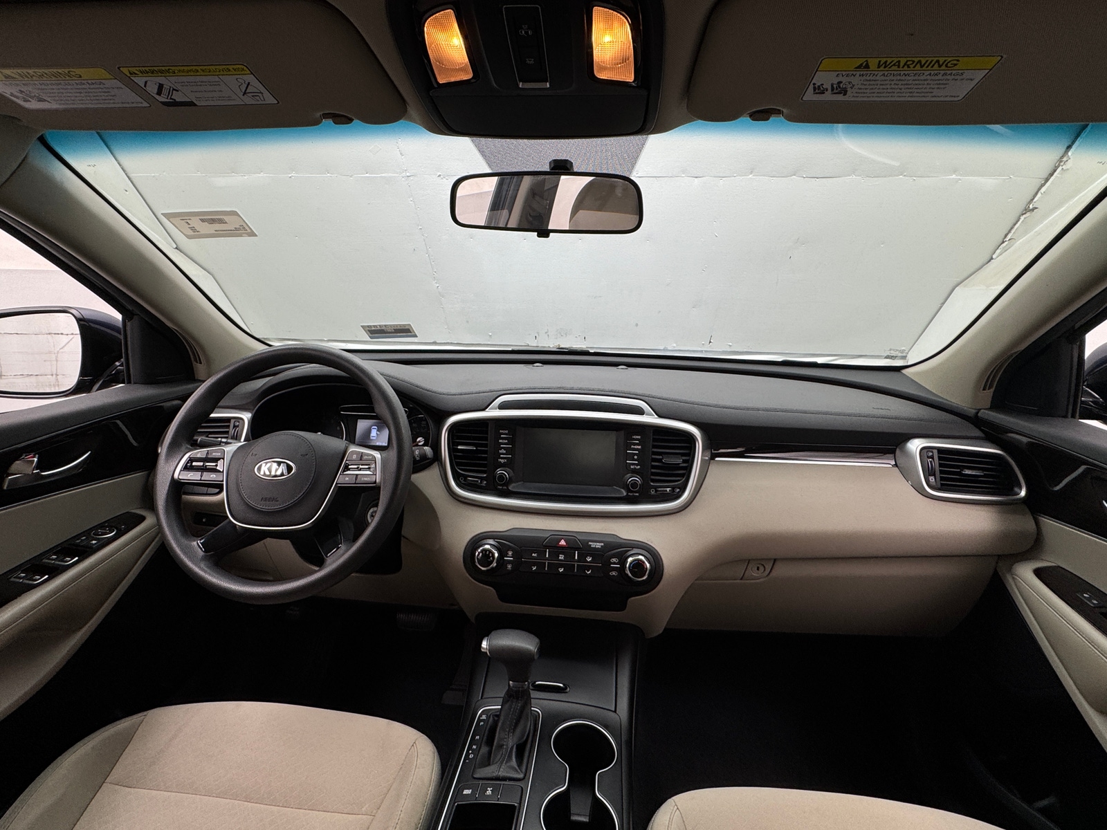 Thumbnail: 2019 Kia Sorento - 3