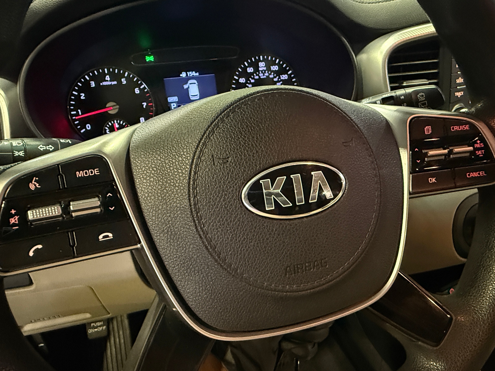 Thumbnail: 2019 Kia Sorento - 5