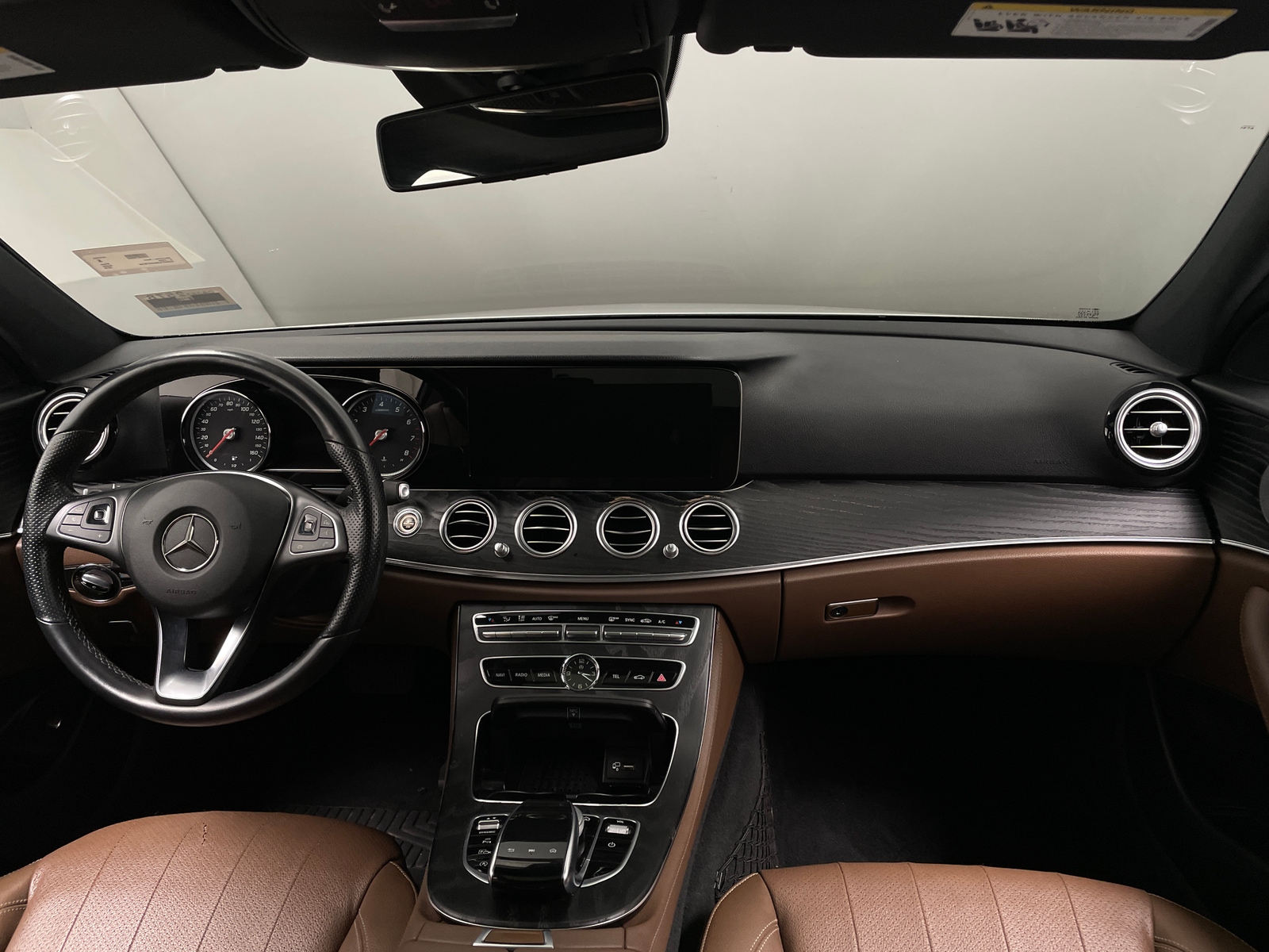 Thumbnail: 2018 Mercedes-Benz E-Class - 2