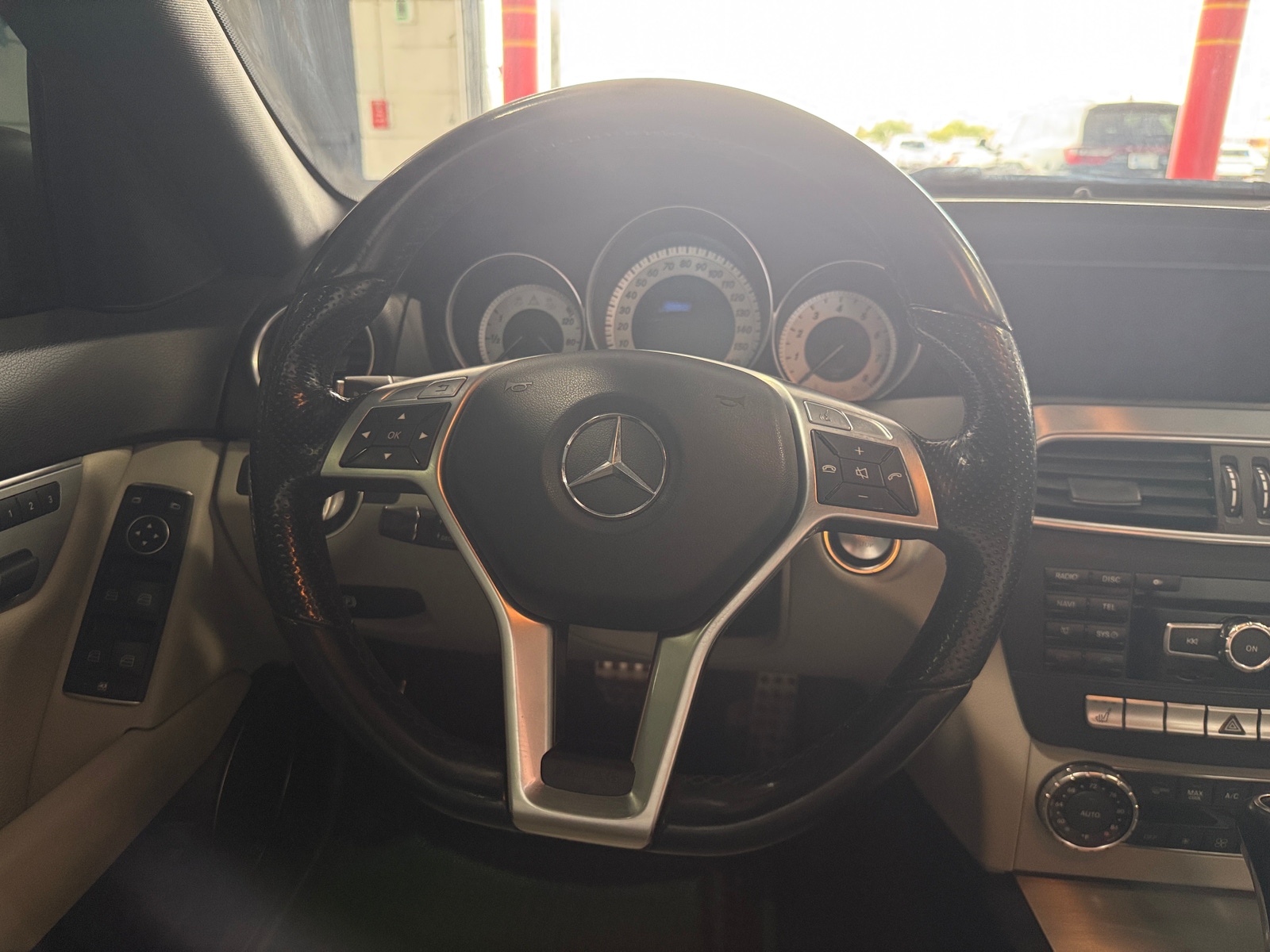 Thumbnail: 2014 Mercedes-Benz C-Class - 4