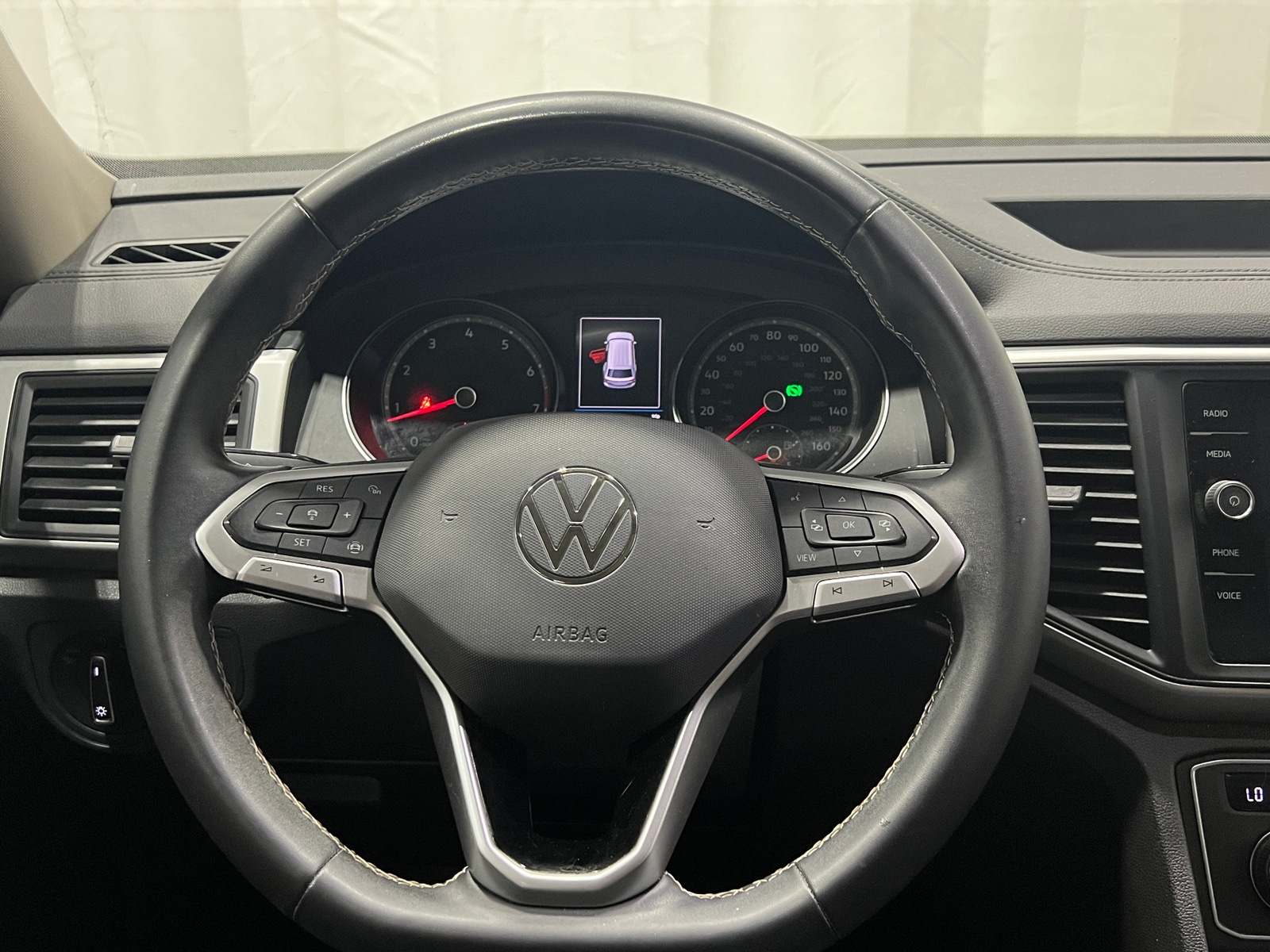Thumbnail: 2021 Volkswagen Atlas - 3