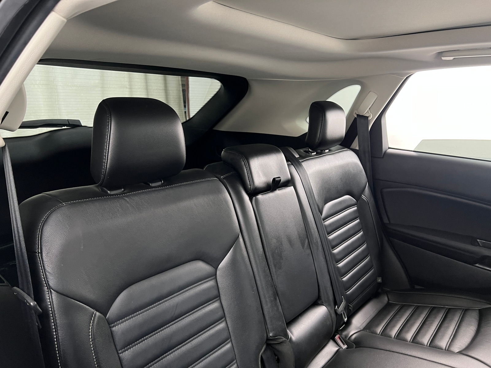Thumbnail: 2016 Ford Edge - 5