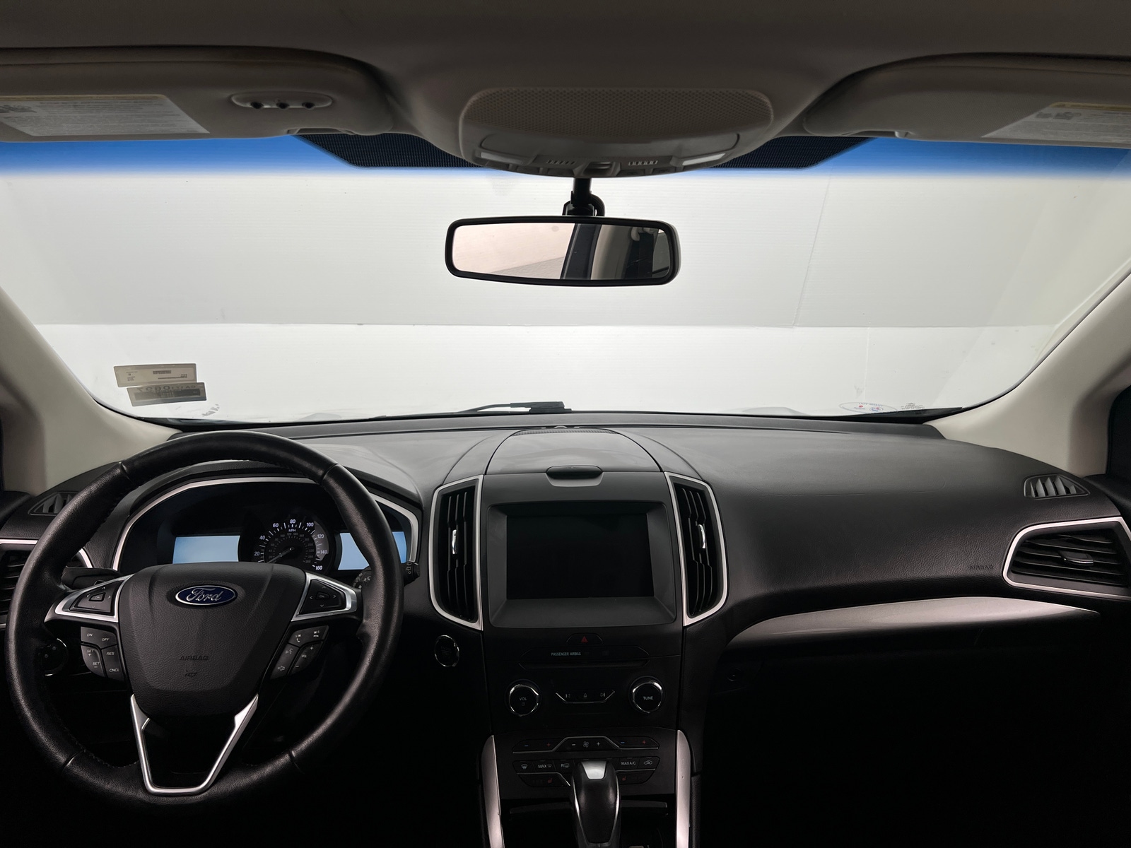 Thumbnail: 2016 Ford Edge - 2