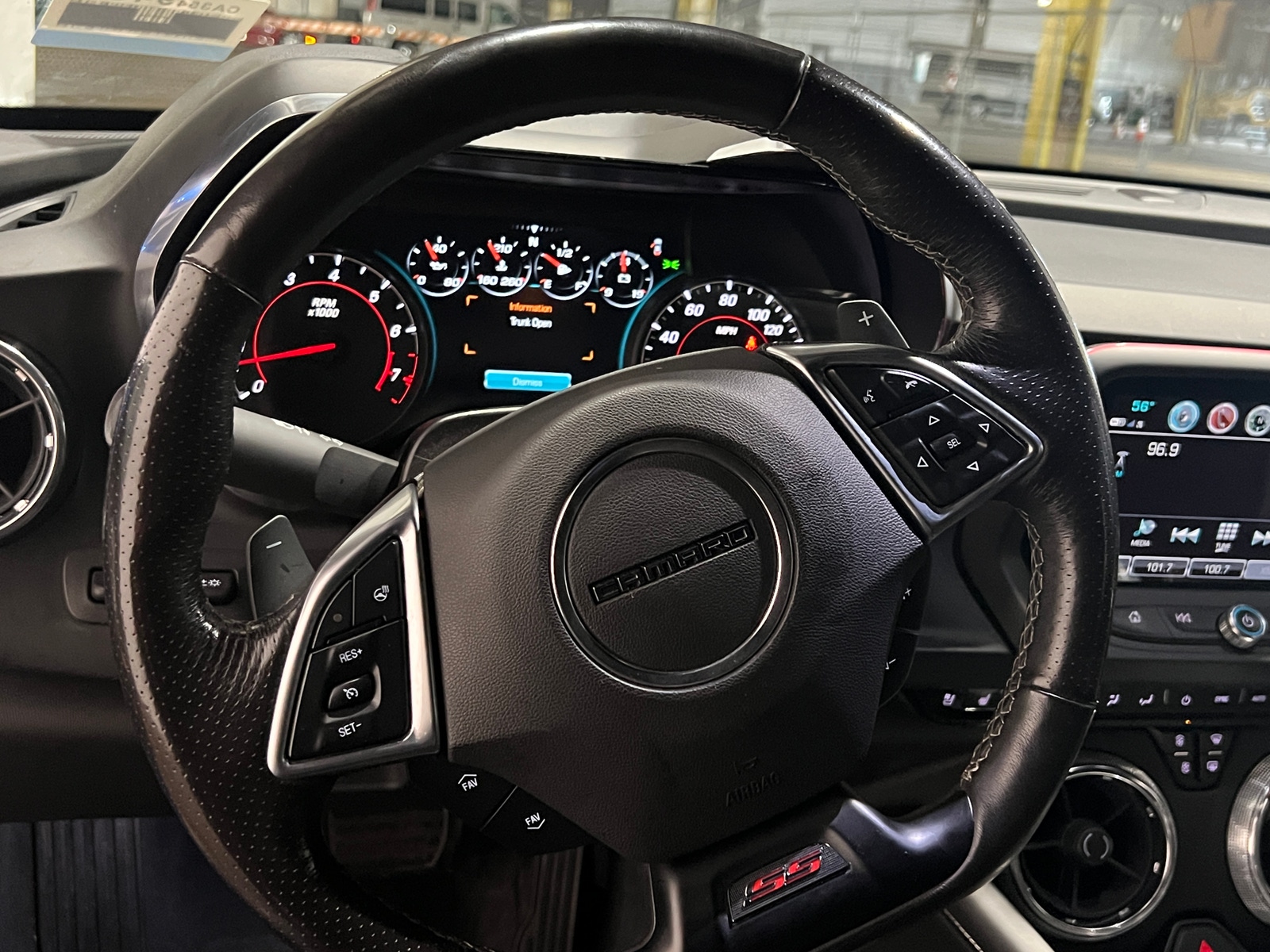 Thumbnail: 2018 Chevrolet Camaro - 3