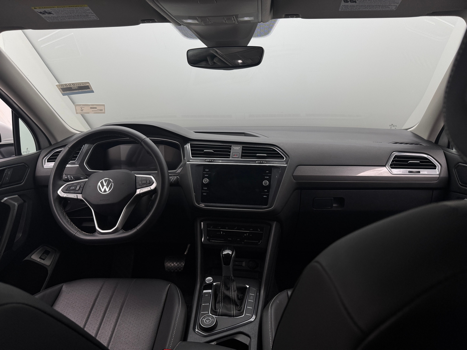 Thumbnail: 2024 Volkswagen Tiguan - 2
