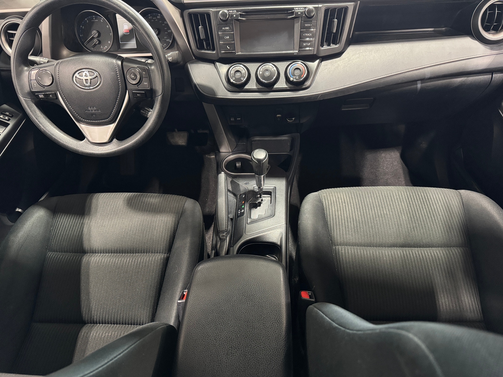 Thumbnail: 2017 Toyota RAV4 - 3