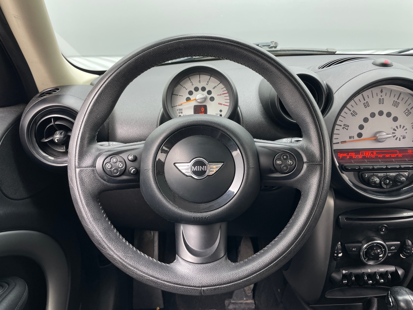 Thumbnail: 2014 MINI Cooper Countryman - 4